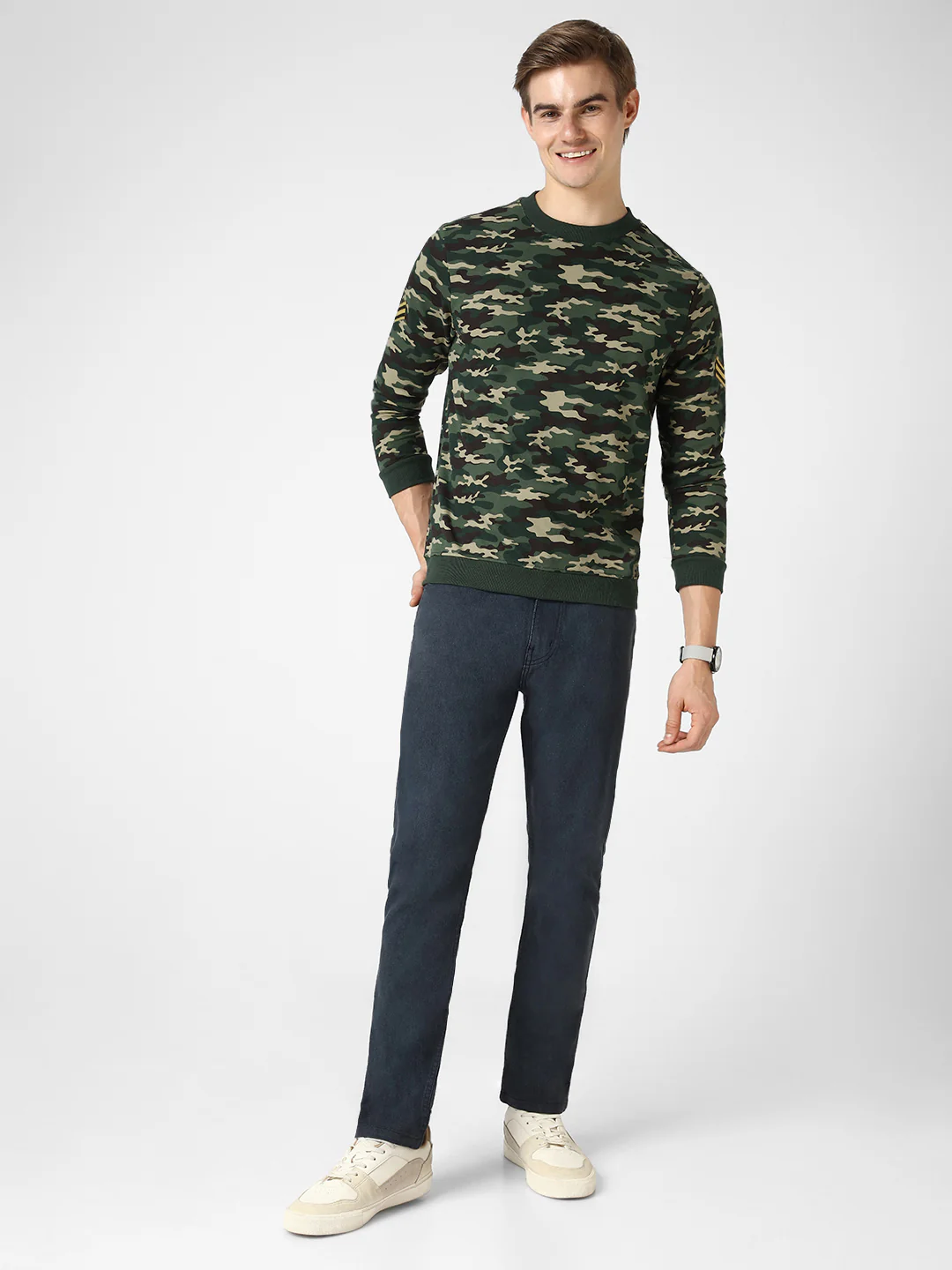 Men's Green Cotton Camouflage Printed Round Neck Sweatshirt - Image 4