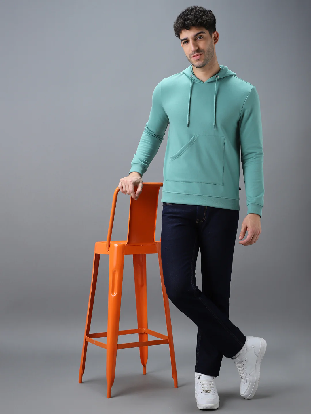 Men's Green Cotton Solid Hooded Neck Sweatshirt - Image 4