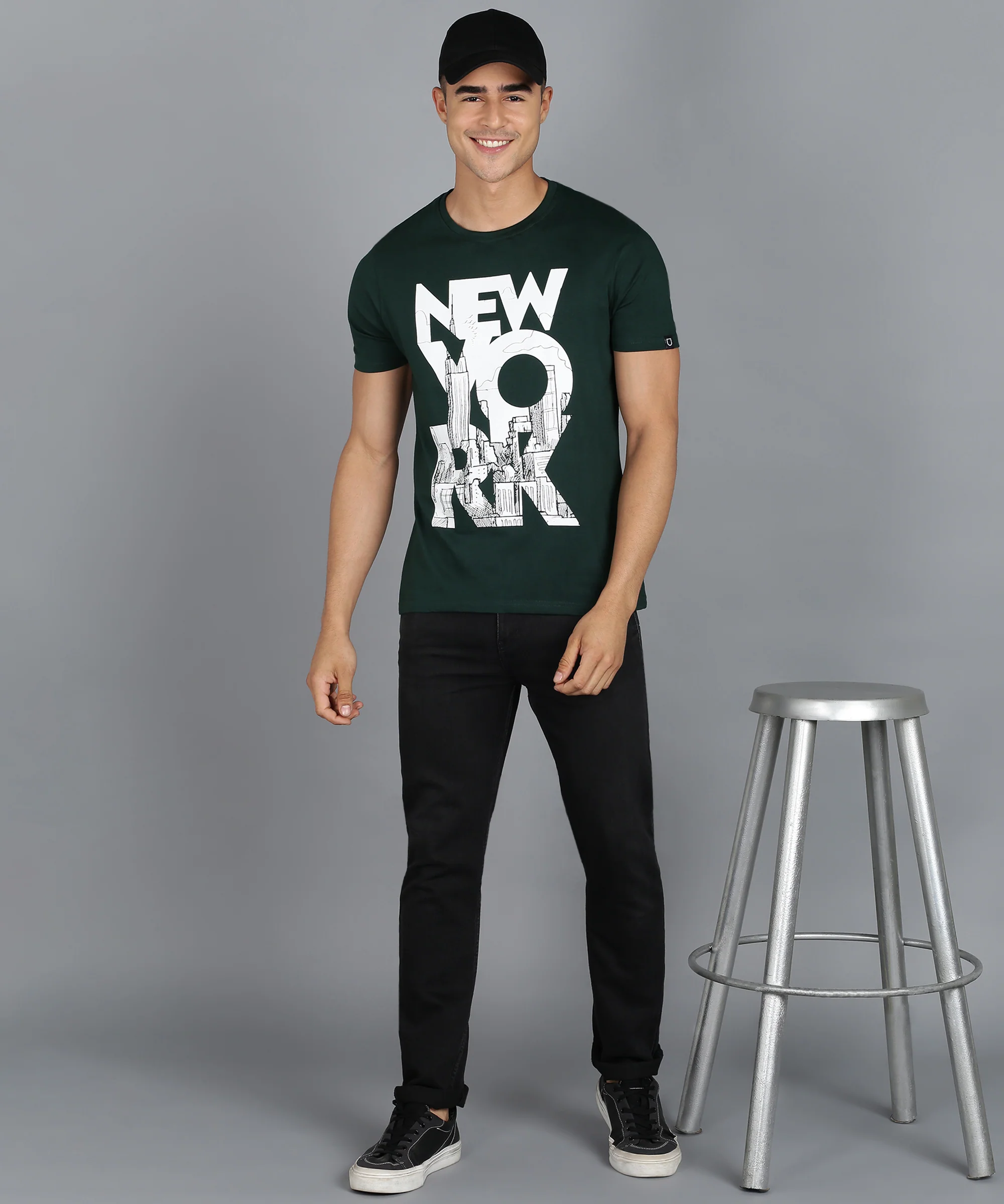 Urbano Fashion Men's Green Graphic Printed Round Neck Half Sleeve Slim Fit Cotton T-Shirt - Image 4