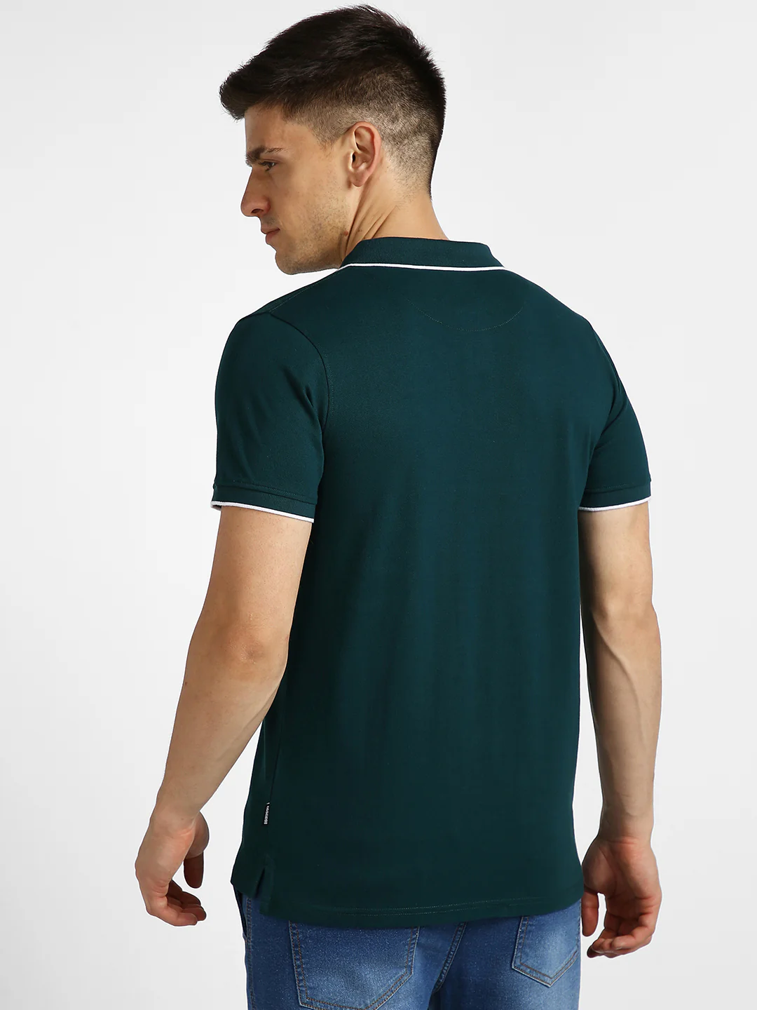 Men's Green Solid Slim Fit Half Sleeve Cotton Polo T-Shirt - Image 3