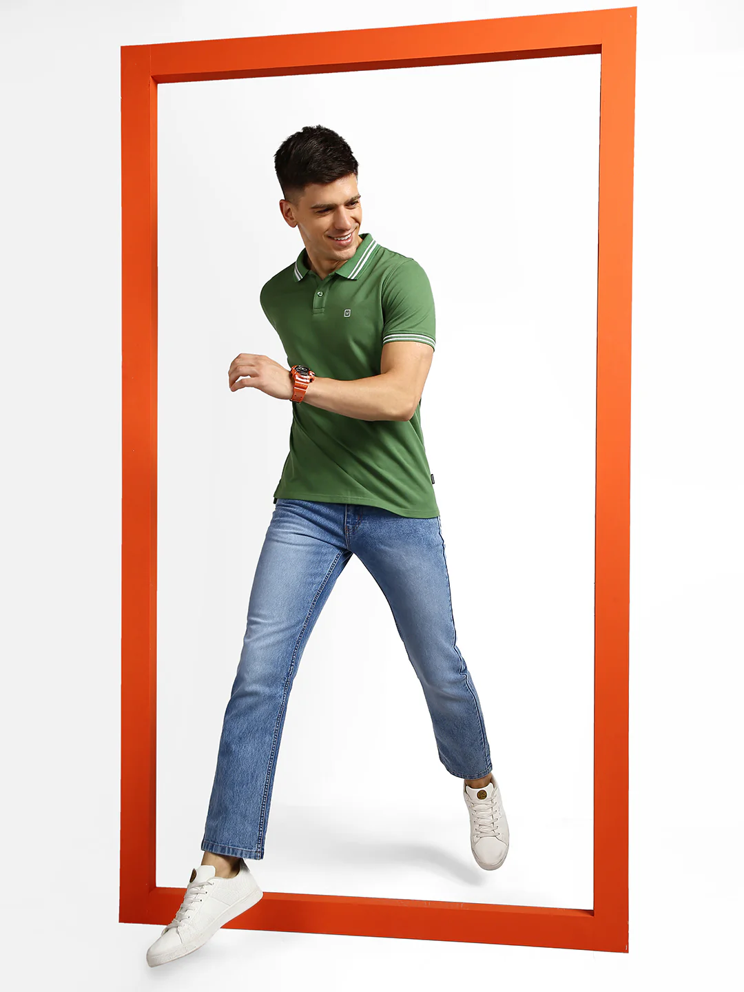 Men's Green Solid Slim Fit Half Sleeve Cotton Polo T-Shirt - Image 4