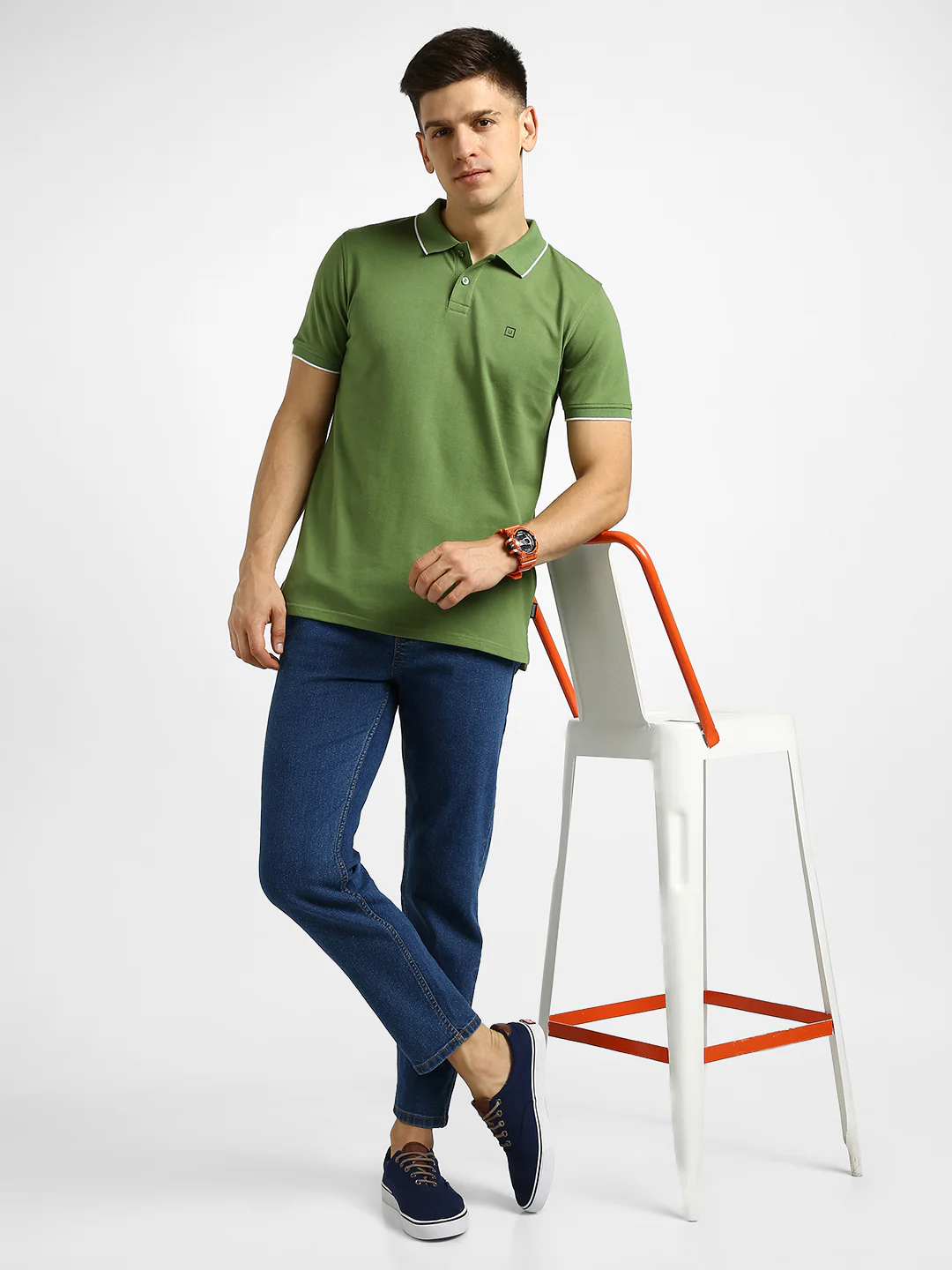 Men's Green Solid Slim Fit Half Sleeve Cotton Polo T-Shirt - Image 4