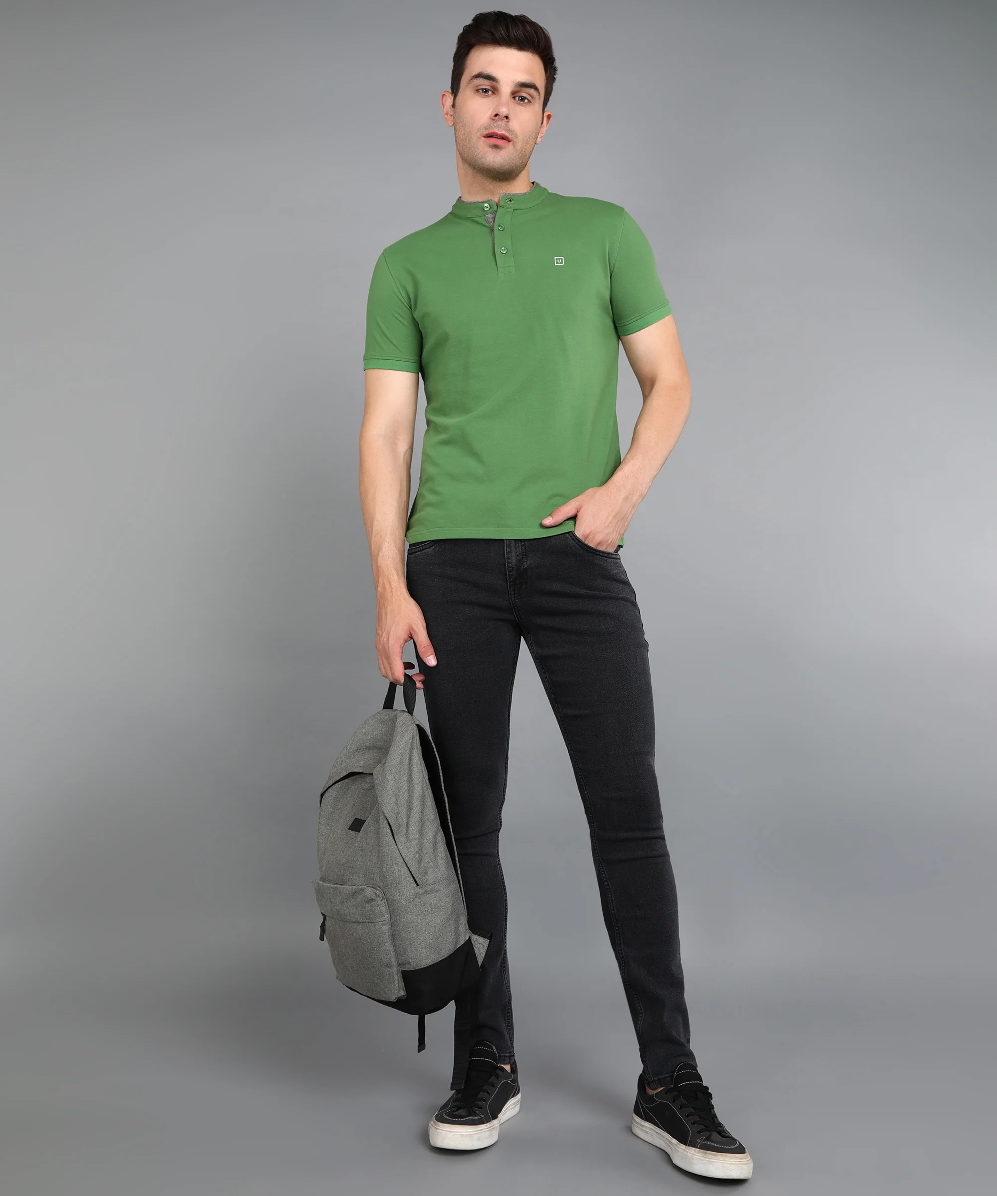 Men's Green Solid Slim Fit Half Sleeve Cotton Polo T-Shirt with Mandarin Collar - Image 4