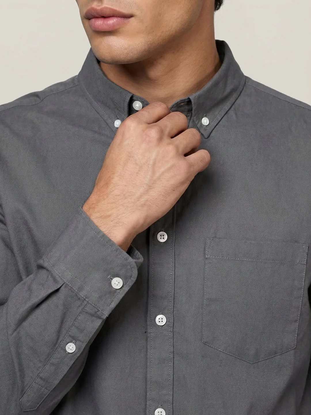 Men's Grey Cotton Full Sleeve Regular Fit Solid Oxford Shirt With Button-Down Collar - Image 5
