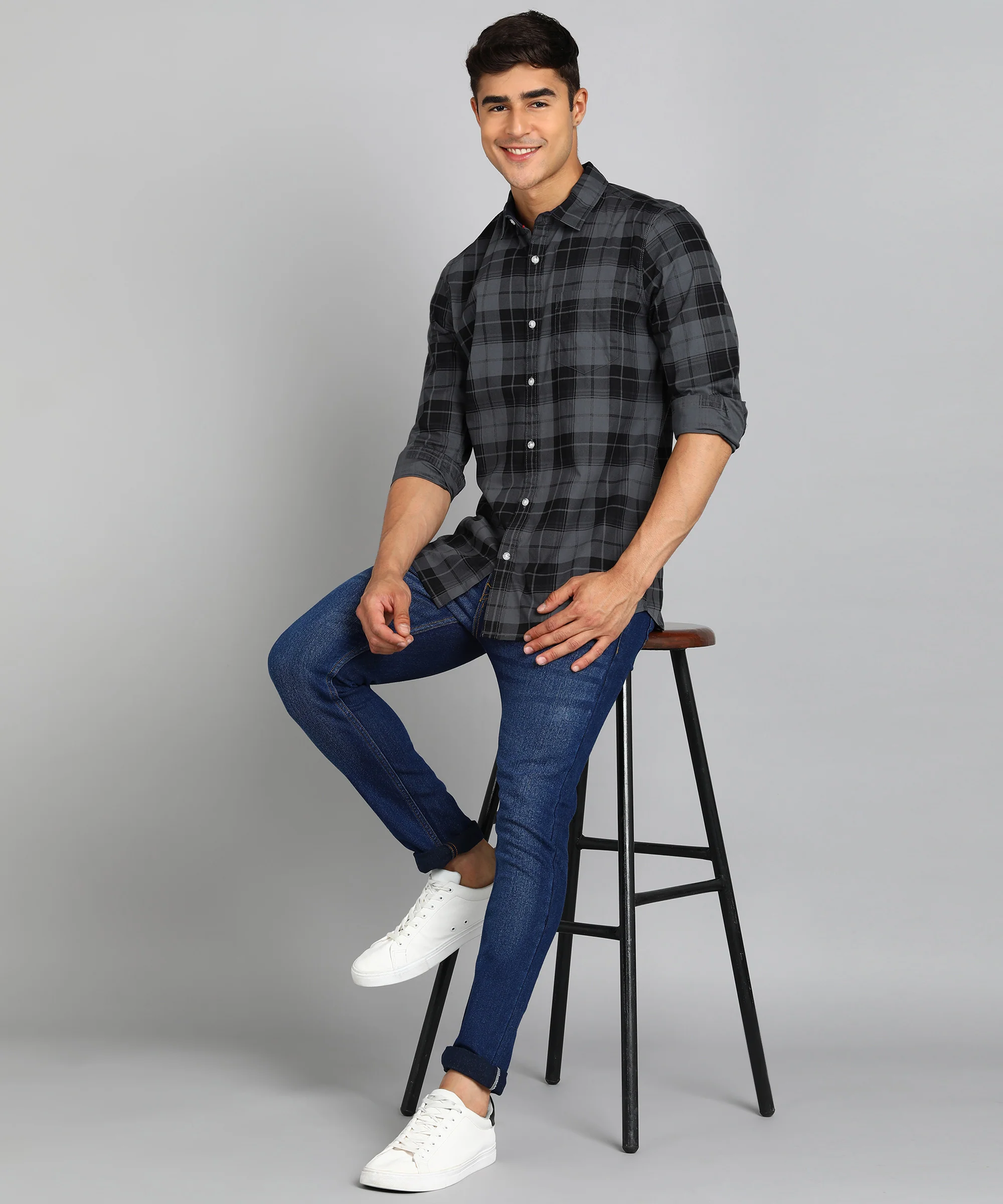 Men's Grey Cotton Full Sleeve Slim Fit Casual Checkered Shirt - Image 4
