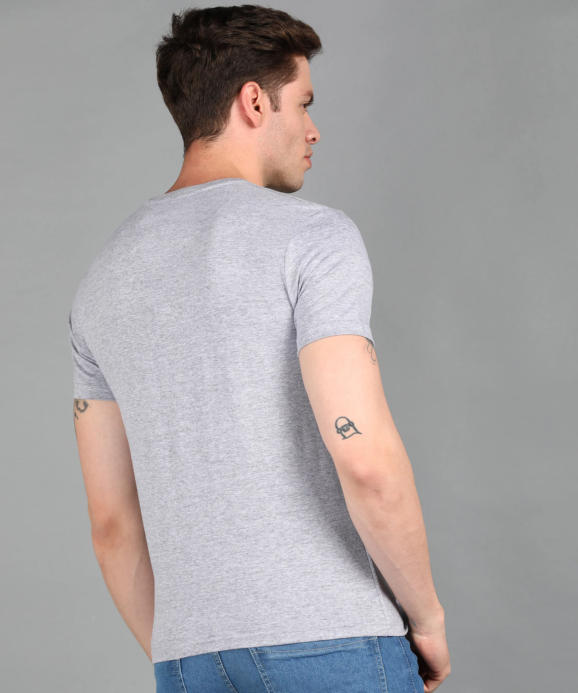 Urbano Fashion Men's Grey Graphic Printed Round Neck Half Sleeve Slim Fit Cotton T-Shirt - Image 3