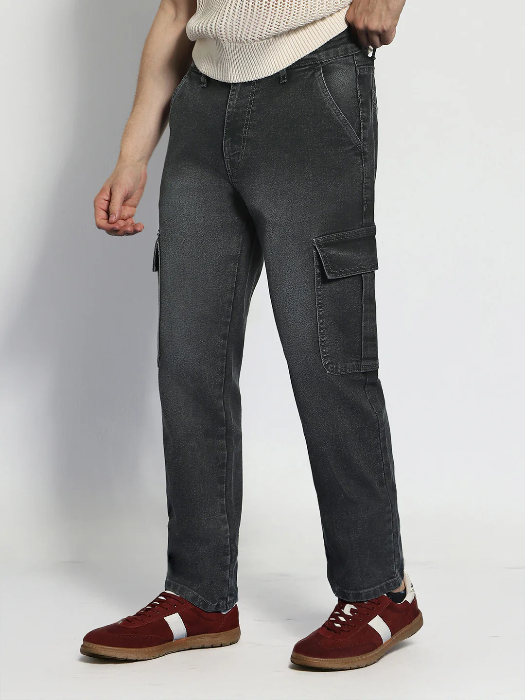 Men's Grey Regular Fit Washed Cargo Jeans With 6 Pockets Stretchable - Image 2