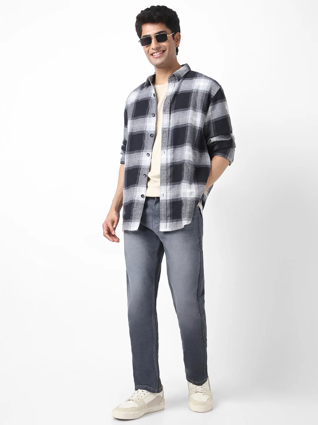 Men's Grey Straight Fit Washed Jeans Stretchable - Image 3