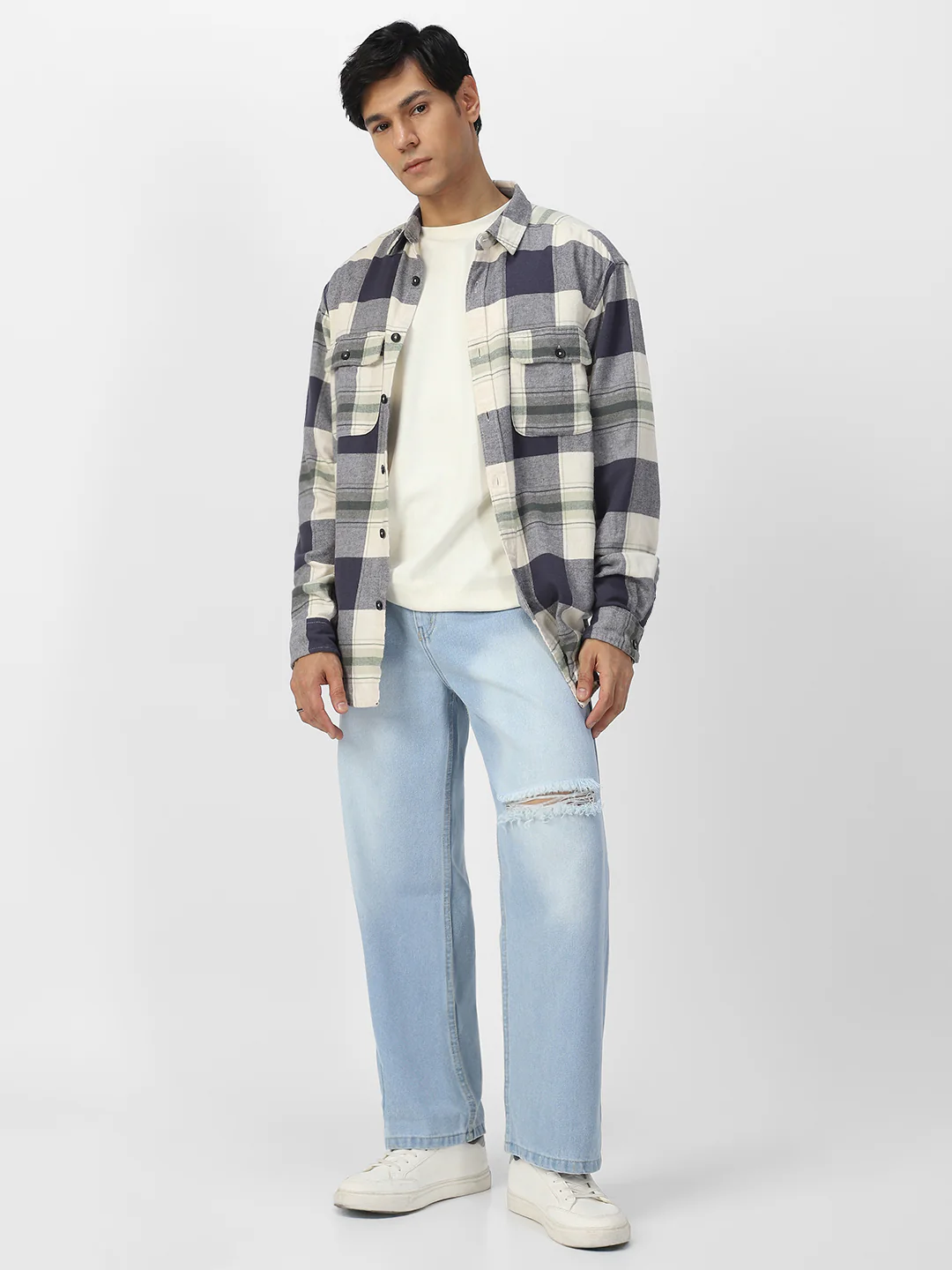 Men's Ice Blue Loose Baggy Fit Washed Distressed/Torn Jeans Non-Stretchable - Image 4