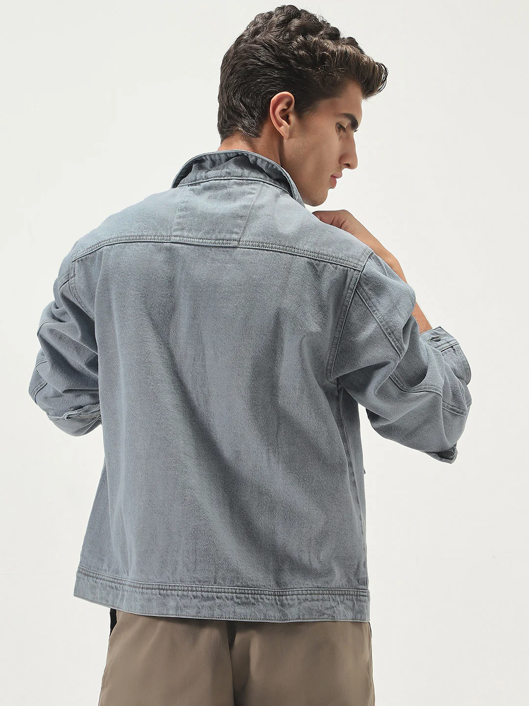 Men's Ice Grey Relaxed Fit Full Sleeve Utility Denim Jacket - Image 3