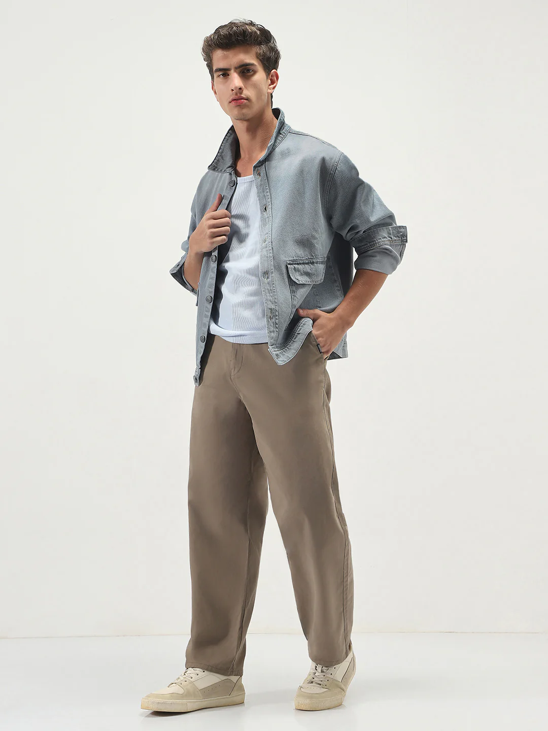 Men's Ice Grey Relaxed Fit Full Sleeve Utility Denim Jacket - Image 4