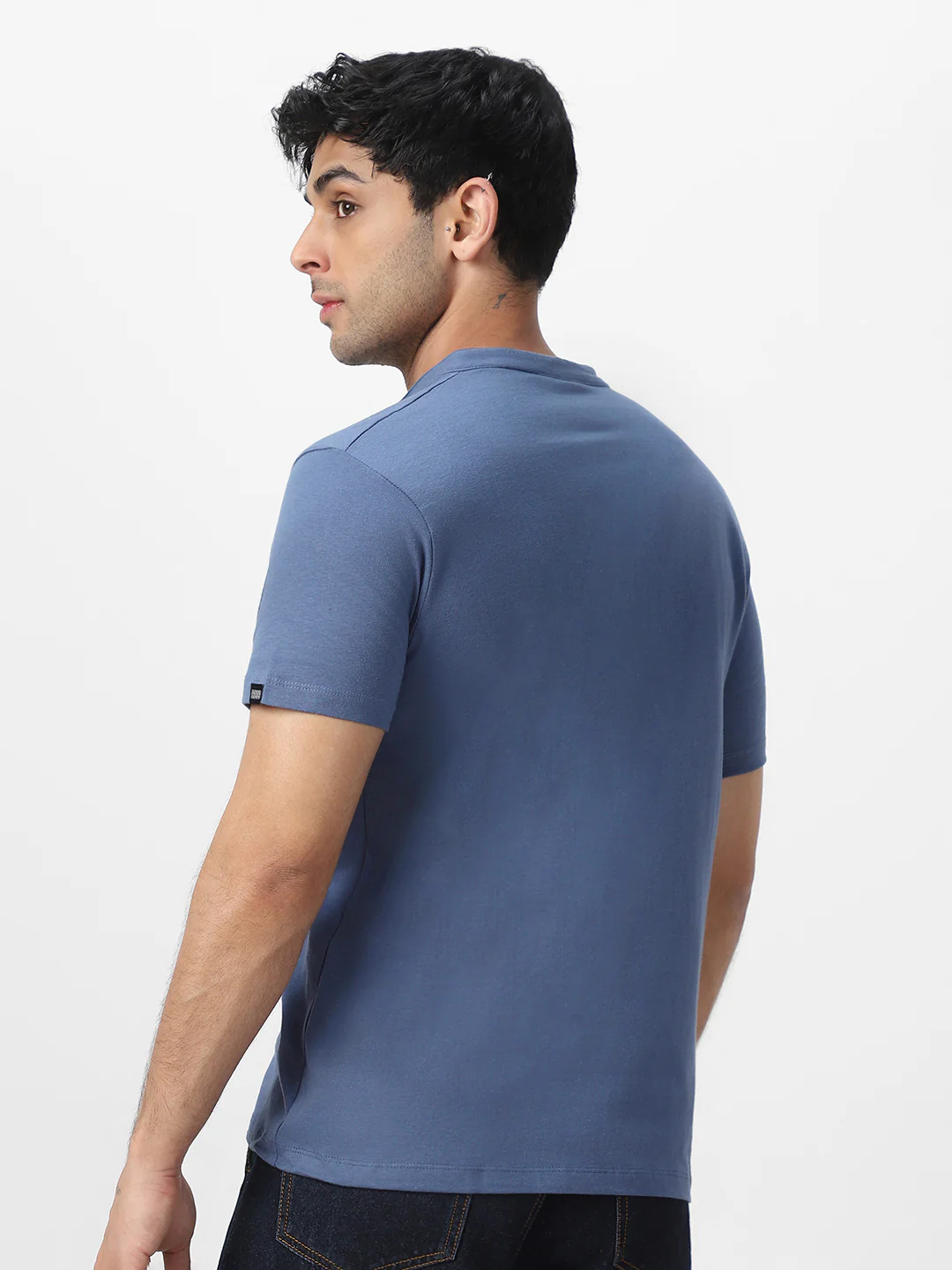 Men's Indigo Blue Solid Mandarin Collar Slim Fit Half Sleeve Cotton T-Shirt - Image 3