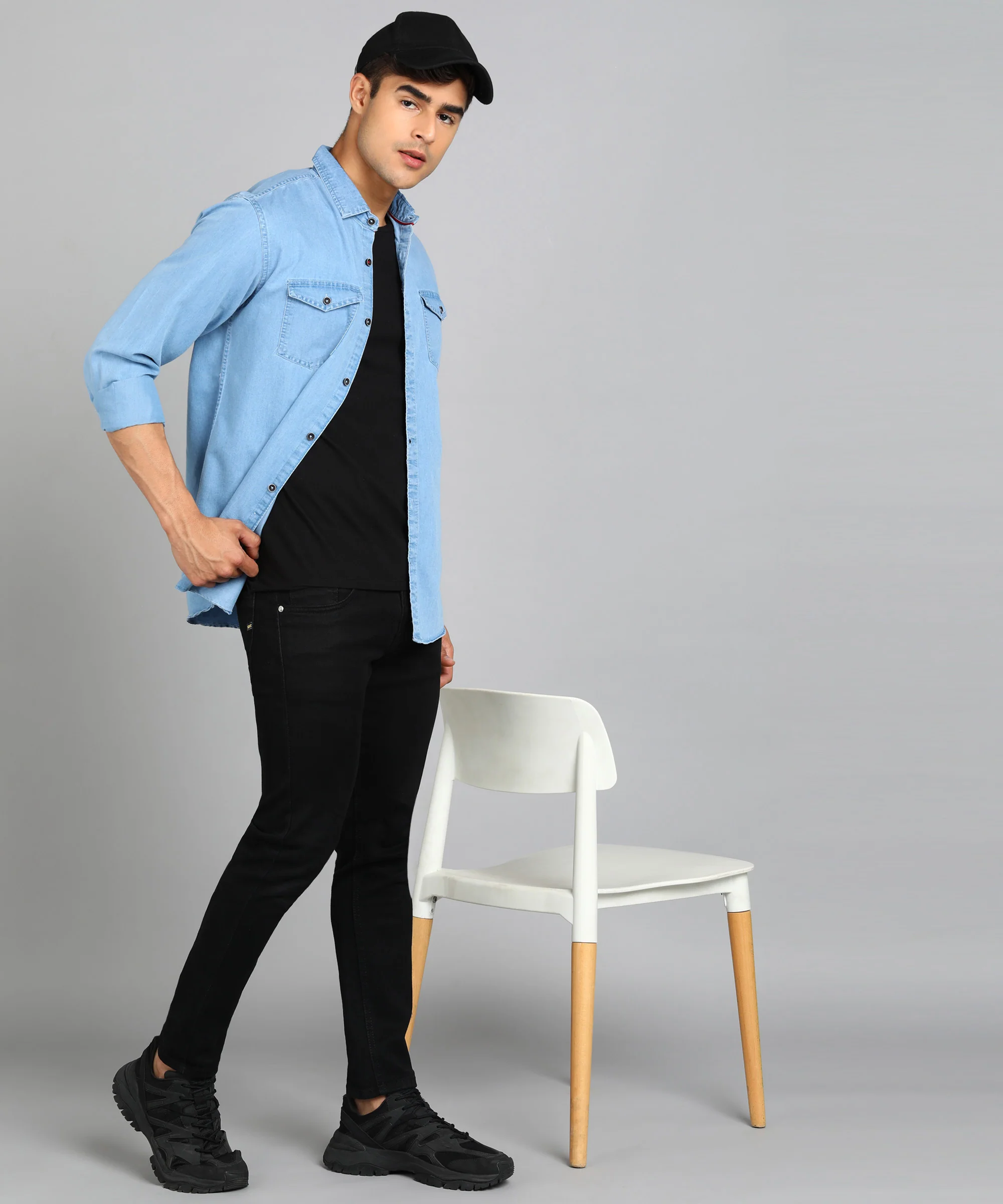 Men's Light Blue Full Sleeve Slim Fit Casual Denim Shirt - Image 4