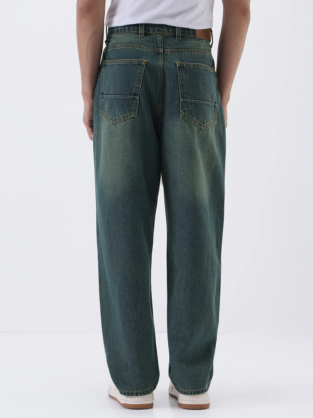 Men's Light Blue Loose Baggy Fit Heavy Washed Jeans Non-Stretchable - Image 4