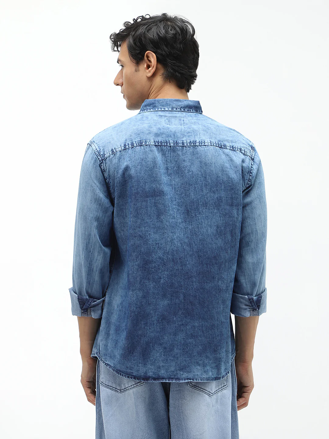 Men's Light Blue Regular Fit Full Sleeve Washed Denim Shirt - Image 4