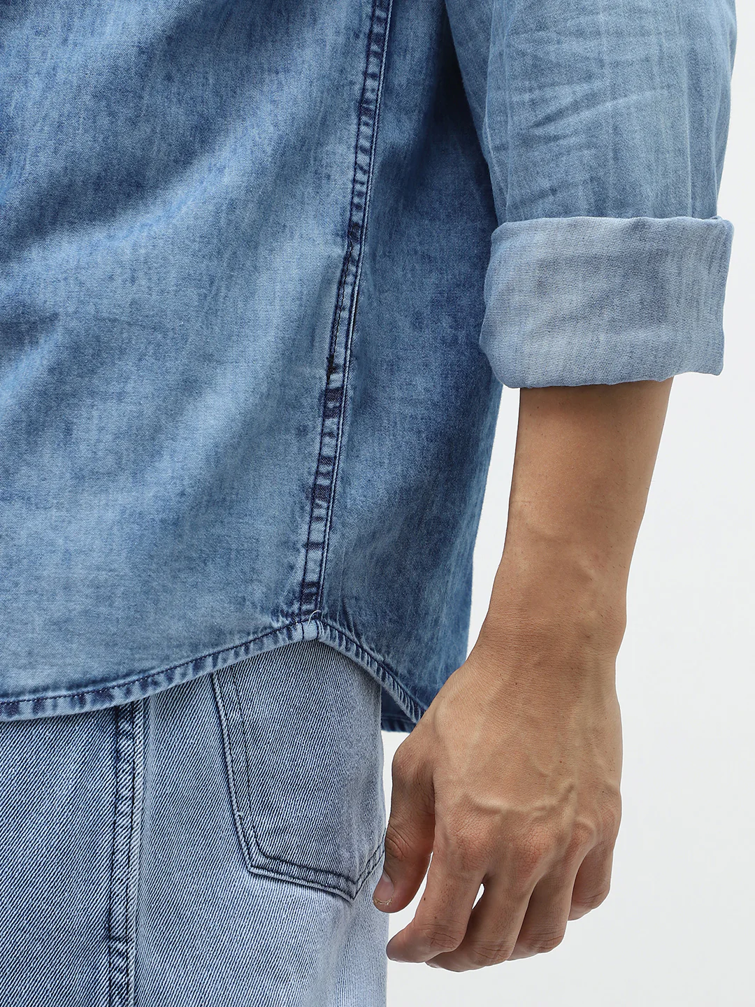 Men's Light Blue Regular Fit Full Sleeve Washed Denim Shirt - Image 7