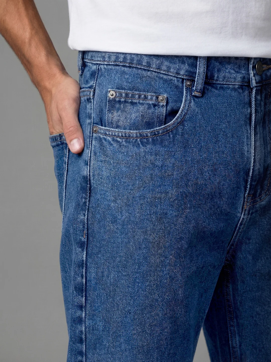 Men's Light Blue Relaxed Fit Washed Denim Jeans Non-Stretchable - Image 5