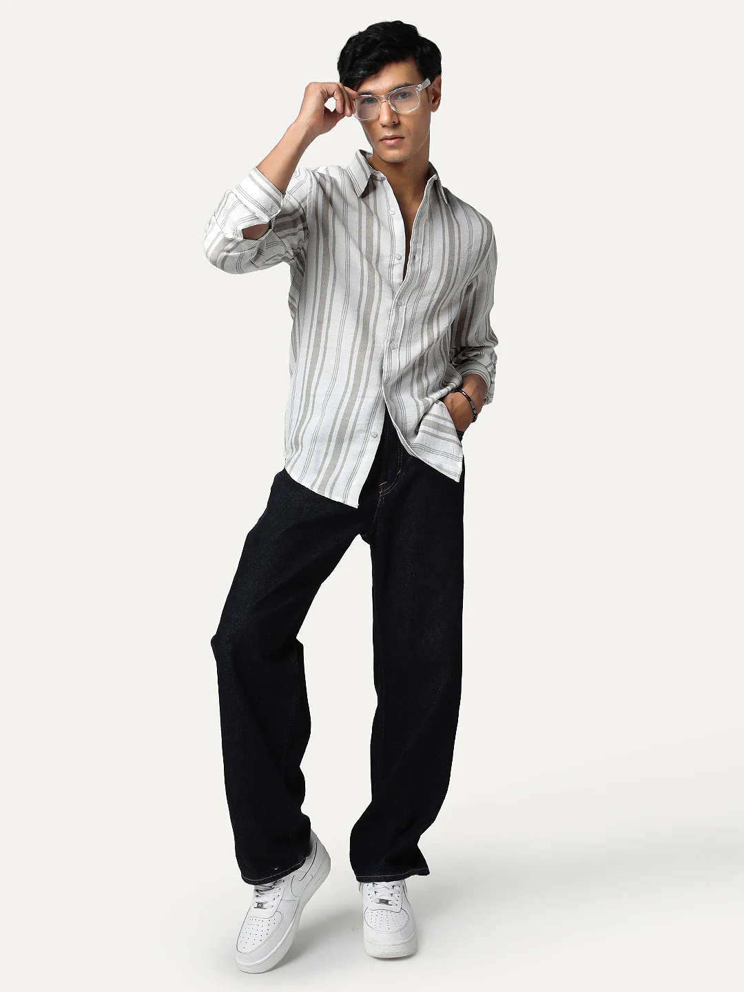 Men's Light Grey Cotton Full Sleeve Relaxed Fit Linen Striped Shirt with Spread Collar - Image 5