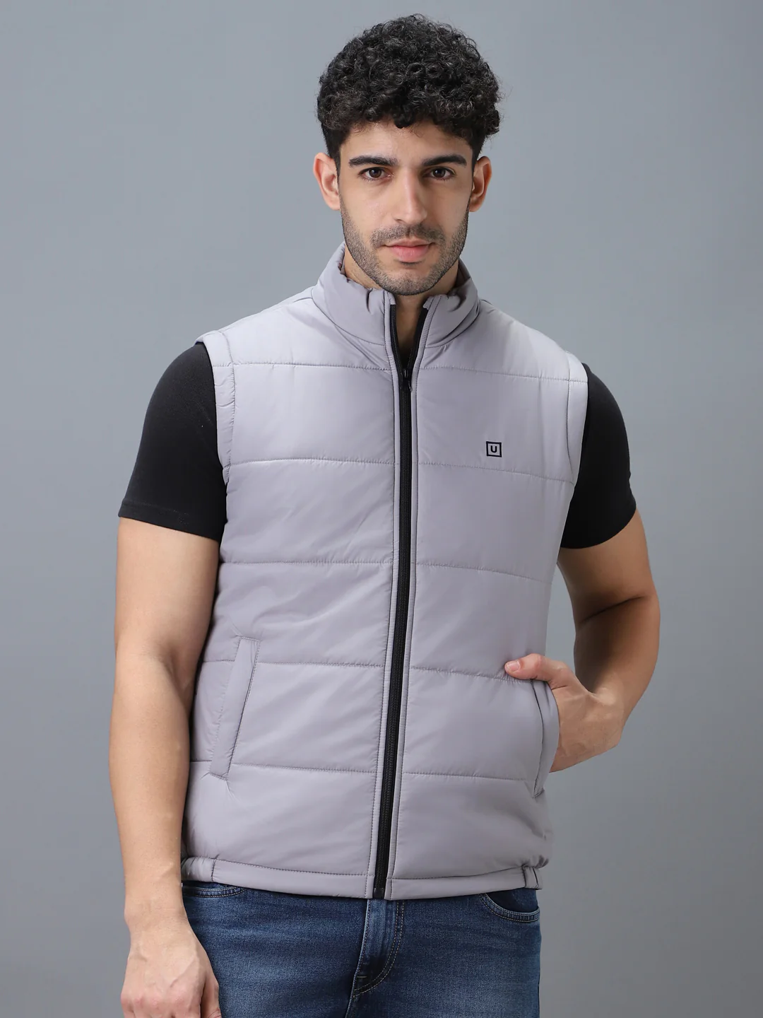 Men's Light Grey Sleeveless Zippered Puffer Jacket - Image 2