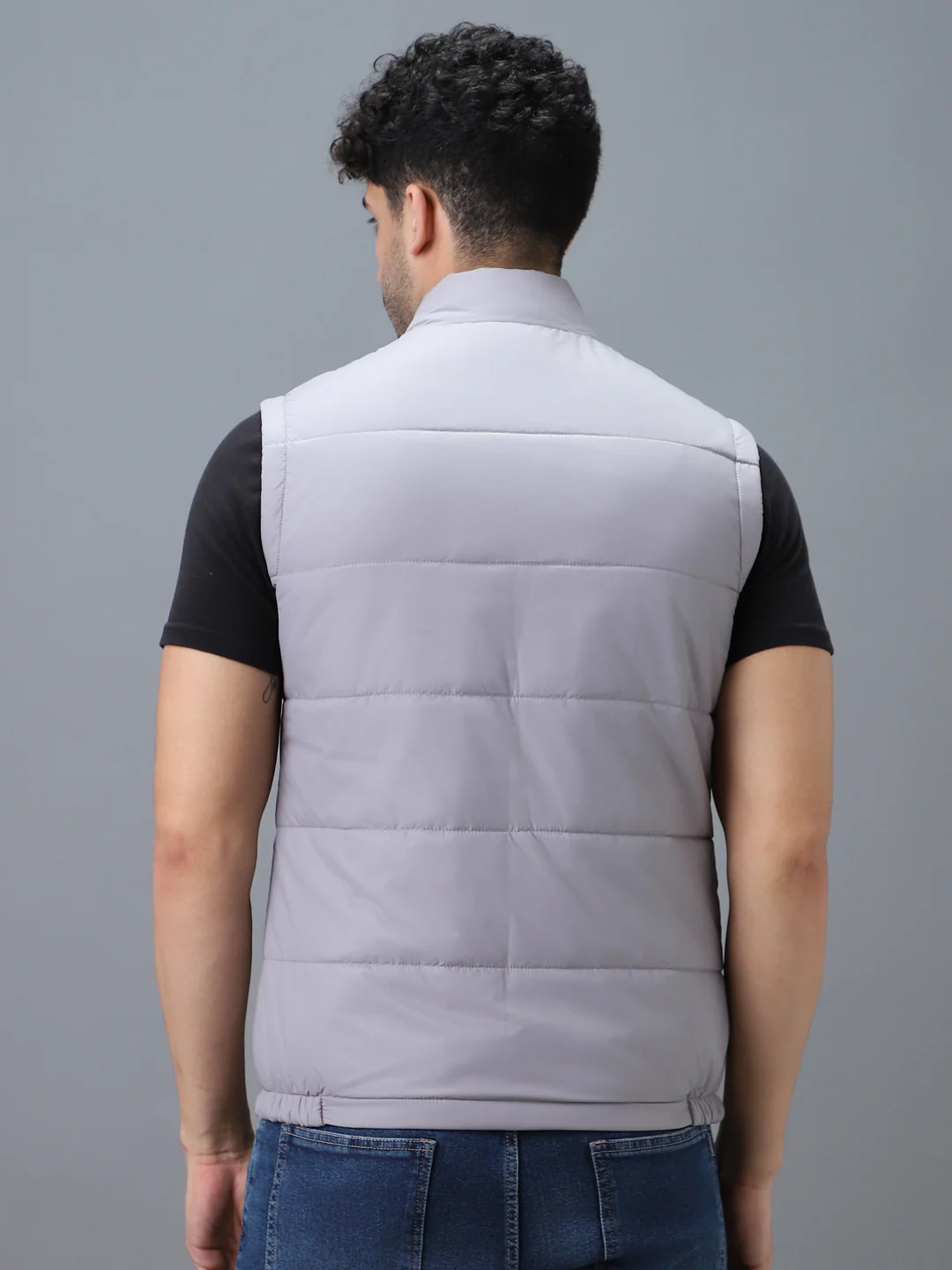 Men's Light Grey Sleeveless Zippered Puffer Jacket - Image 4