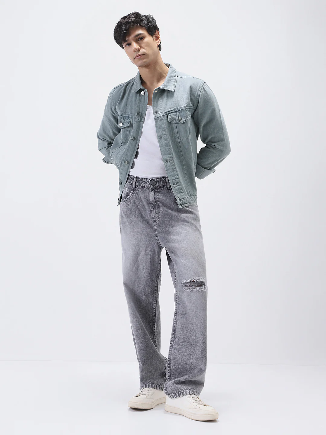 Men's Light Grey Solid Regular Fit Washed Full Sleeve Denim Jacket - Image 5