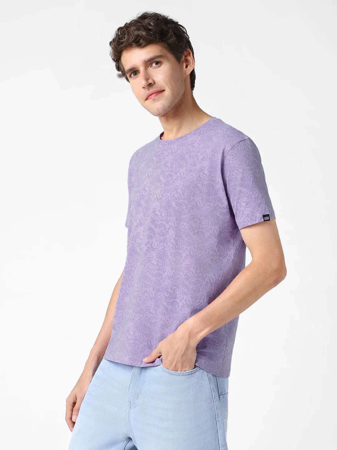 Men's Lilac Printed Half Sleeve Slim Fit Cotton T-Shirt - Image 3