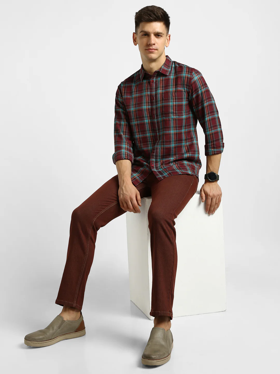 Men's Maroon Cotton Full Sleeve Slim Fit Casual Checkered Shirt - Image 4