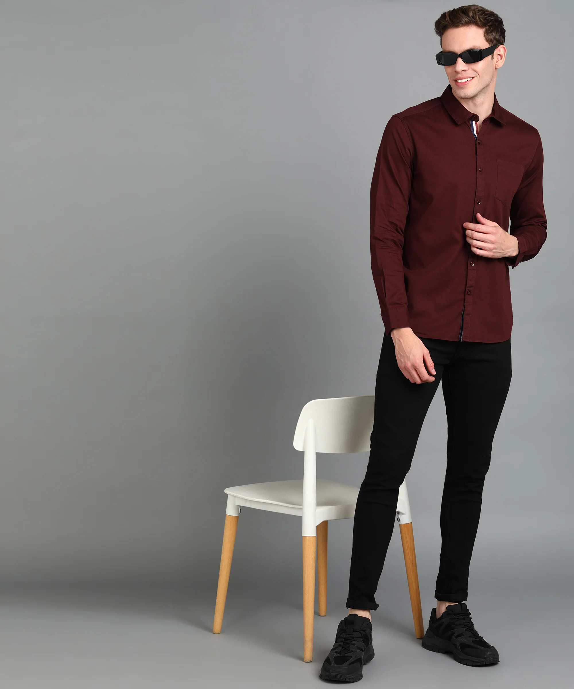 Men's Maroon Cotton Full Sleeve Slim Fit Casual Solid Shirt - Image 3