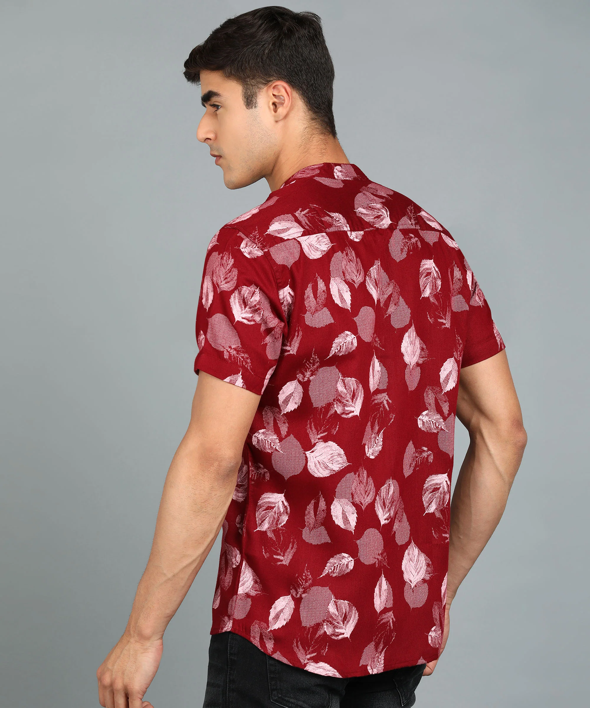 Men's Maroon Cotton Half Sleeve Slim Fit Casual Floral Printed Shirt - Image 3