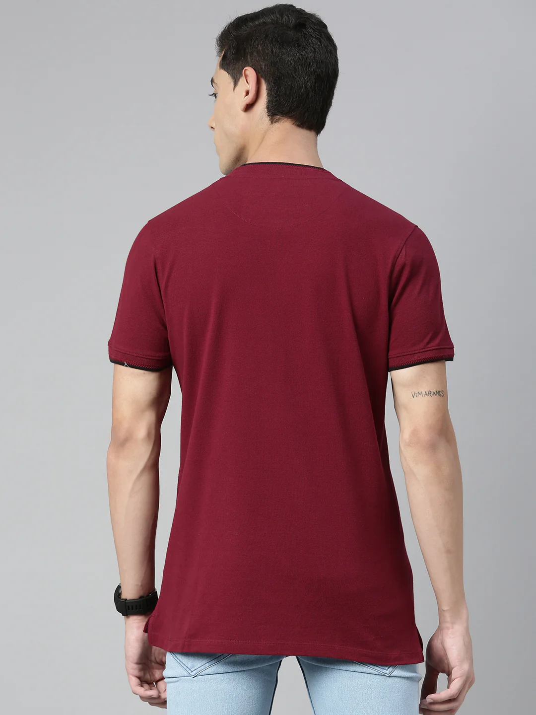 Men's Maroon Solid Mandarin Collar Slim Fit Cotton Polo T-Shirt - Image 2