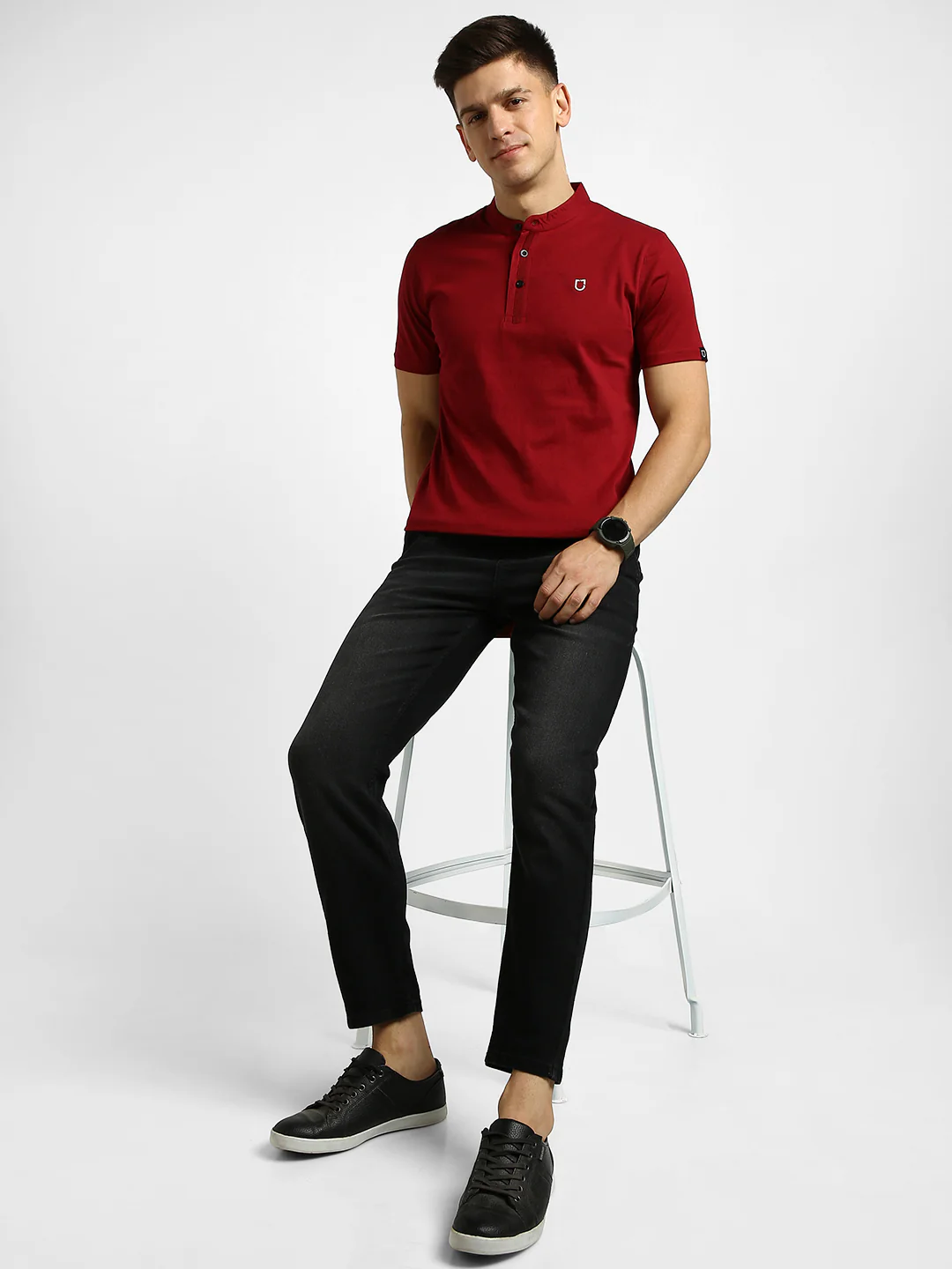 Men's Maroon Solid Mandarin Collar Slim Fit Half Sleeve Cotton T-Shirt - Image 5