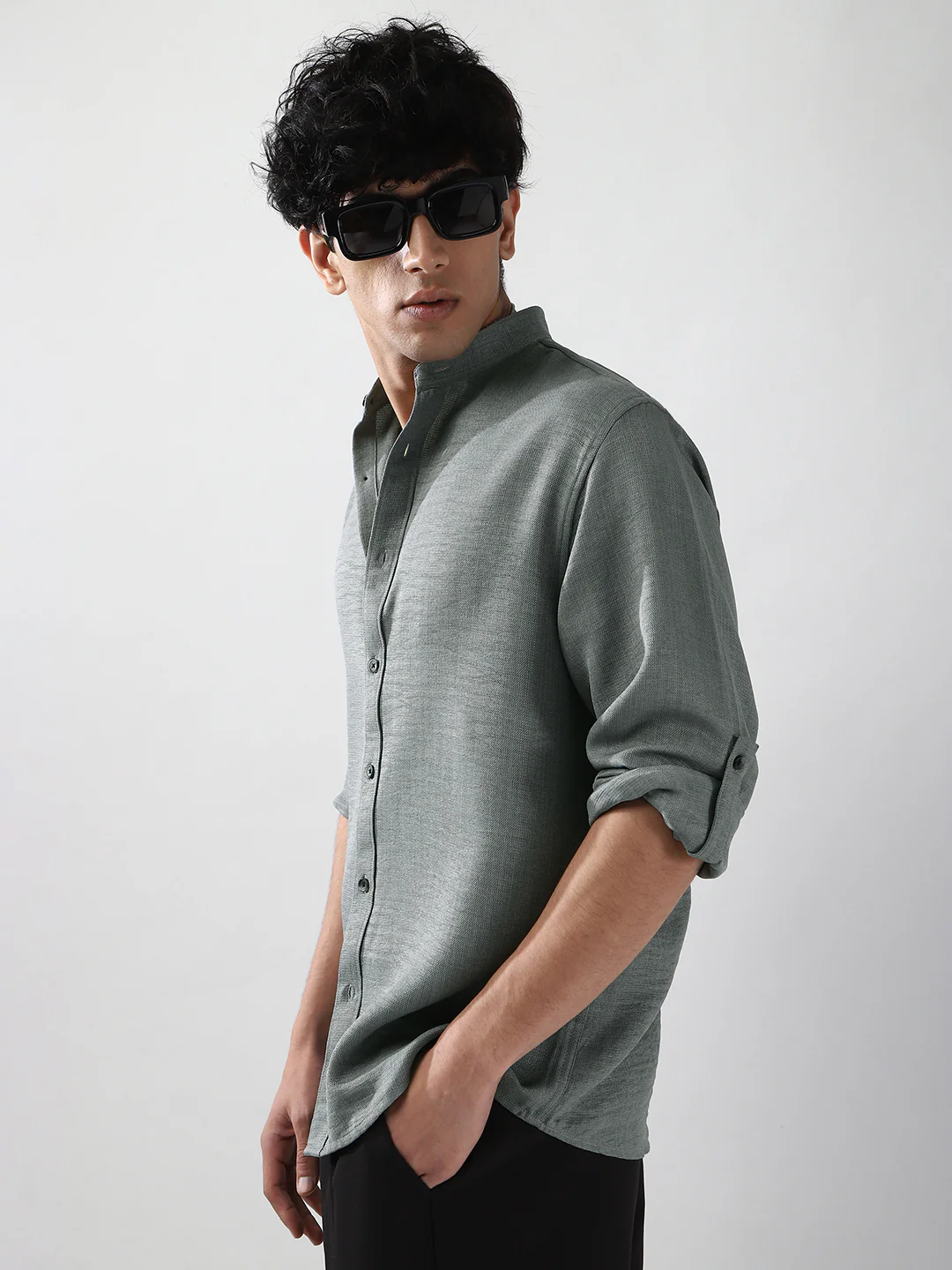 Men's Metallic Blue Linen Blend Full Sleeve Relaxed Fit Mandarin Collar Casual Solid Shirt - Image 2