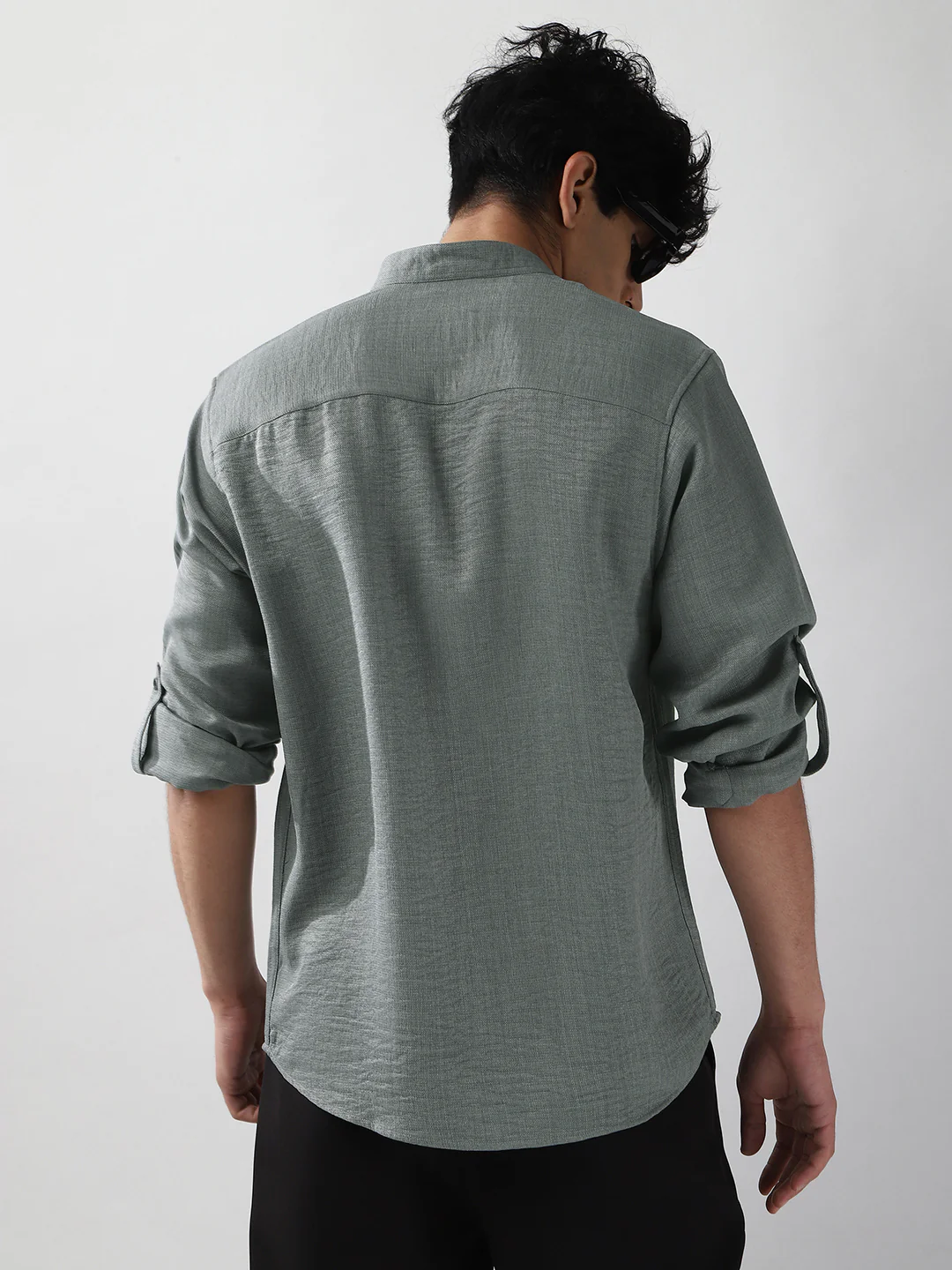 Men's Metallic Blue Linen Blend Full Sleeve Relaxed Fit Mandarin Collar Casual Solid Shirt - Image 3