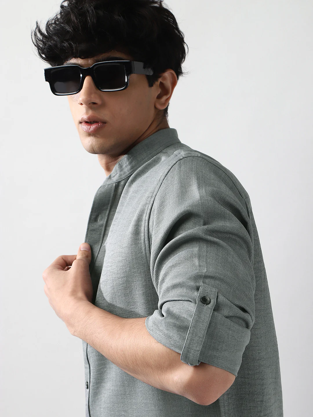 Men's Metallic Blue Linen Blend Full Sleeve Relaxed Fit Mandarin Collar Casual Solid Shirt - Image 6