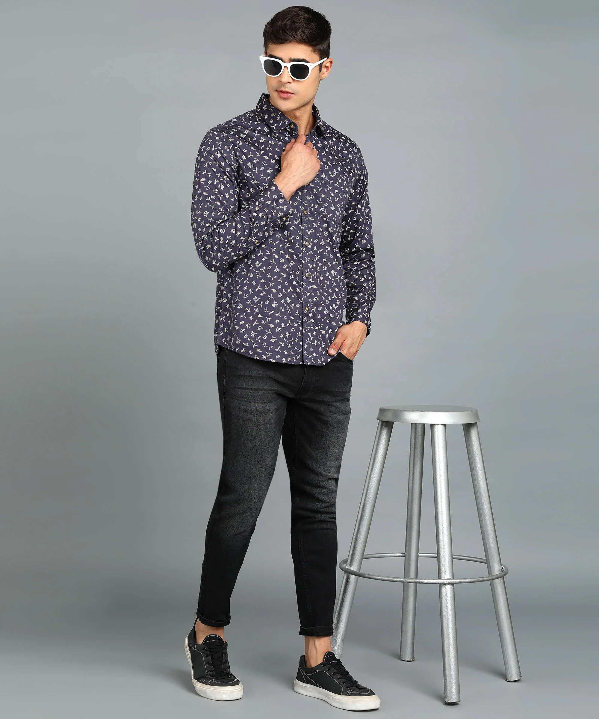 Men's Navy Blue Cotton Full Sleeve Slim Fit Casual Printed Shirt - Image 4