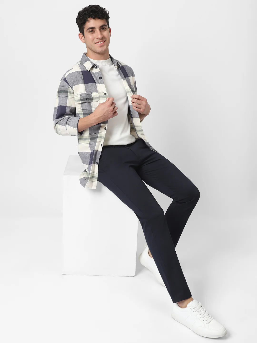 Men's Navy Slim Fit Chinos - Image 4