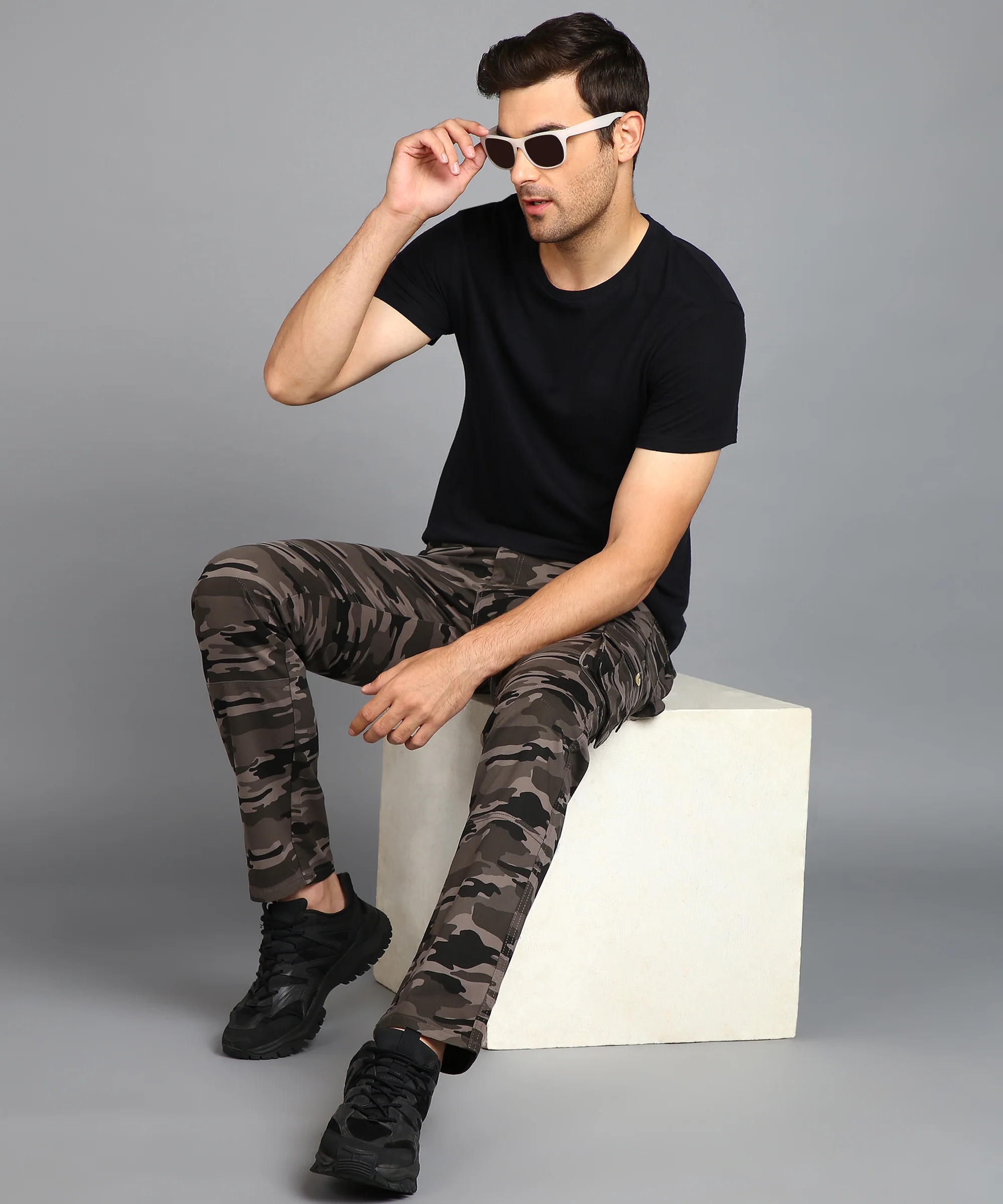 Men's Navy Blue Regular Fit Military Camouflage Cargo Chino Pant with 6 Pockets - Image 4