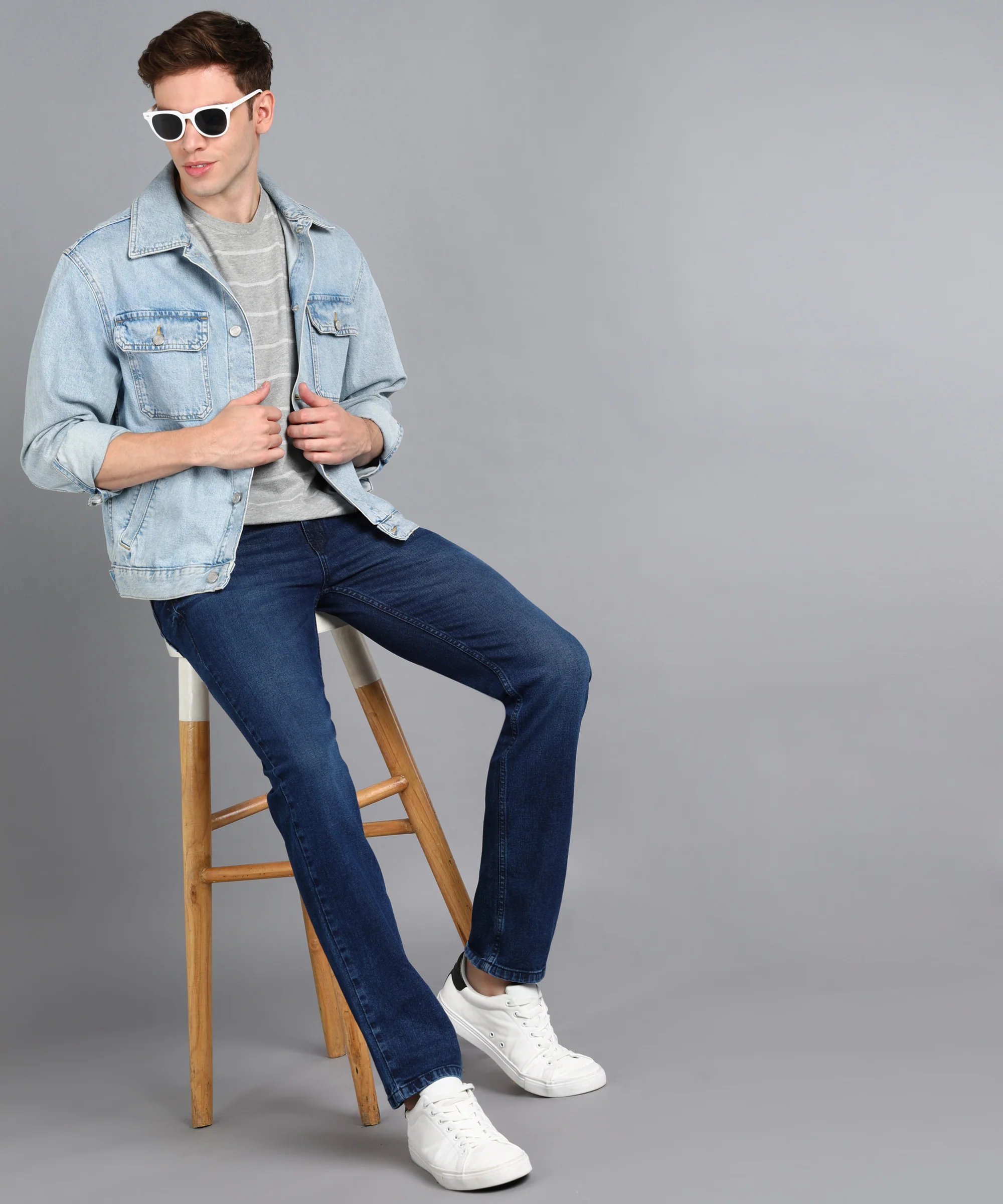 Men's Navy Regular Fit Washed Jeans Stretchable - Image 4