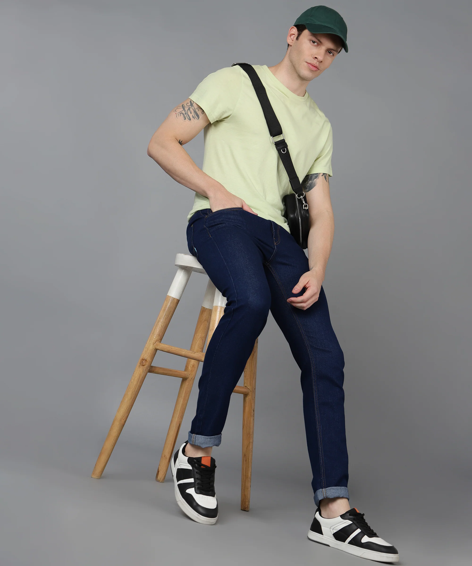 Men's Navy Slim Fit Washed Jeans Stretchable - Image 4