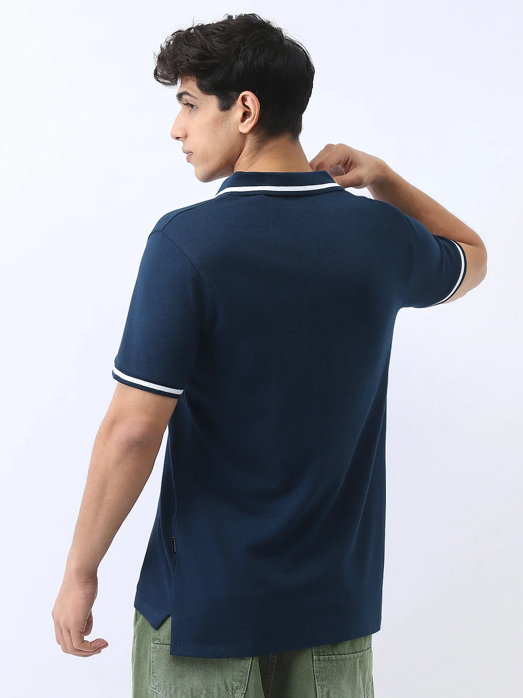 Men's Navy Solid Regular Fit Half Sleeve Cotton Polo T-Shirt - Image 3