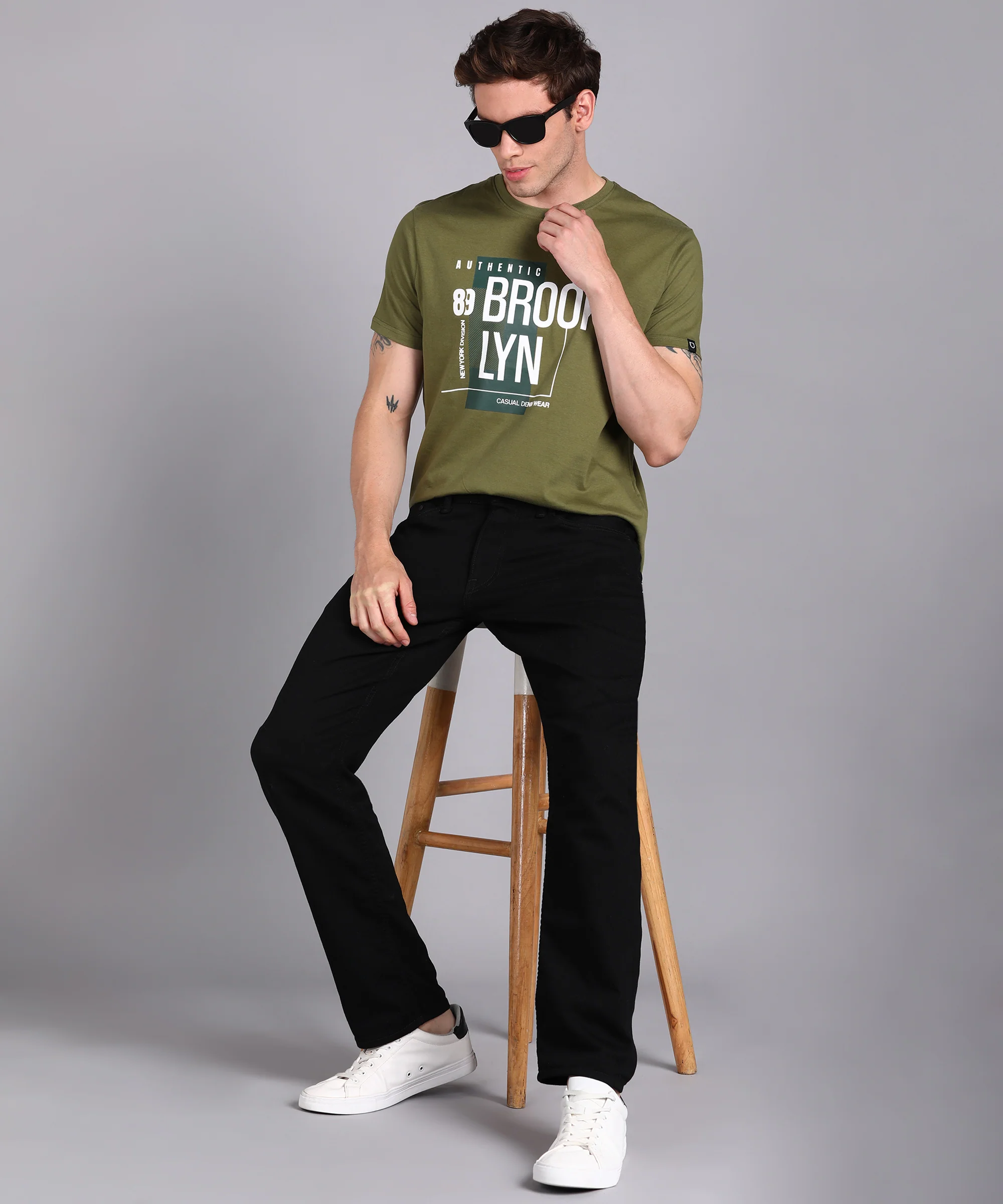 Urbano Fashion Men's Olive Graphic Printed Round Neck Half Sleeve Slim Fit Cotton T-Shirt - Image 9