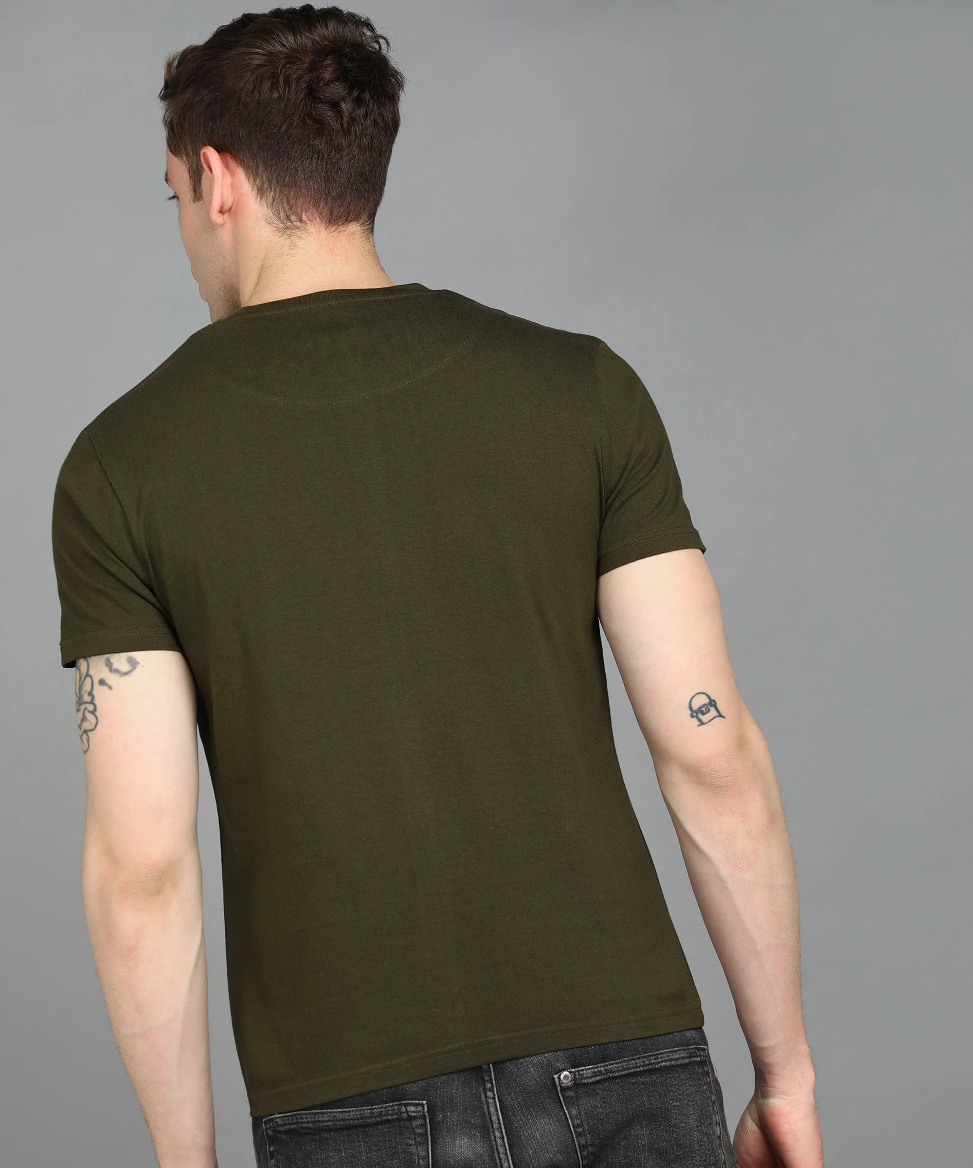 Urbano Fashion Men's Olive Graphic Printed Round Neck Half Sleeve Slim Fit Cotton T-Shirt - Image 3