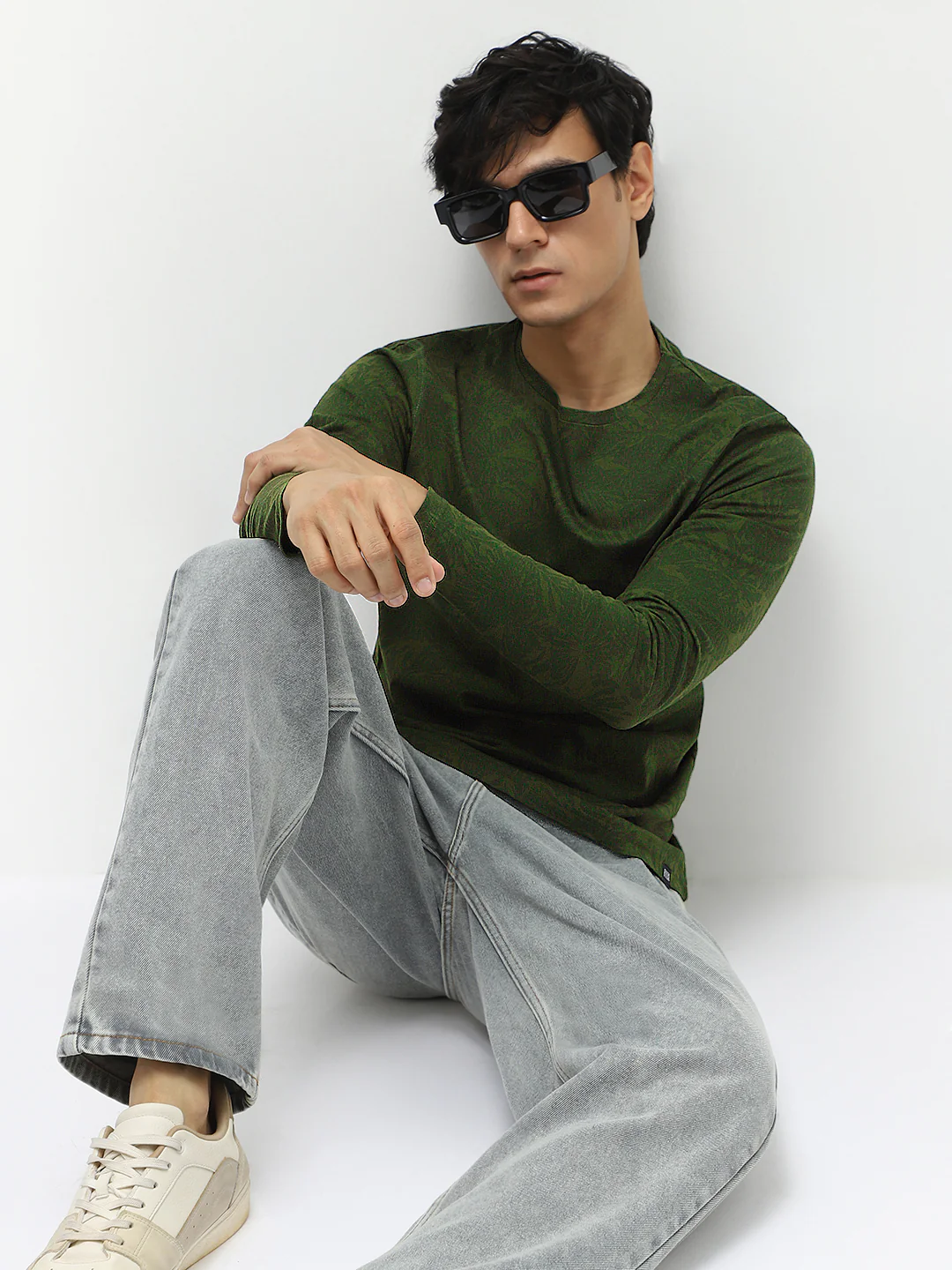 Men's Olive Green Printed Full Sleeve Slim Fit Cotton T-Shirt - Image 2