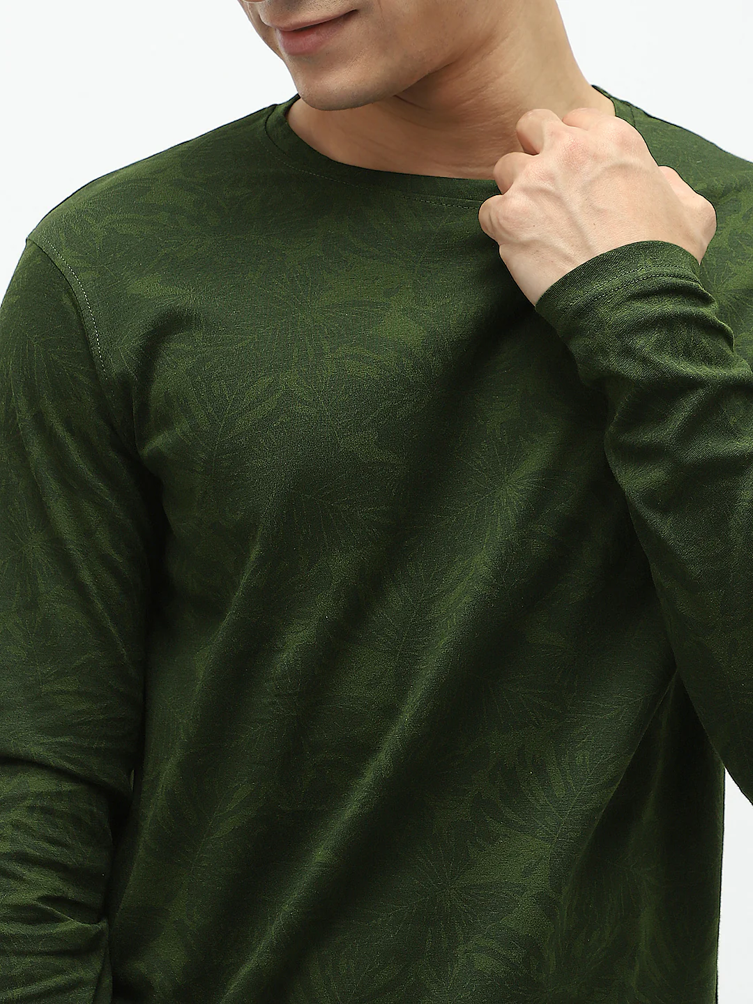 Men's Olive Green Printed Full Sleeve Slim Fit Cotton T-Shirt - Image 6