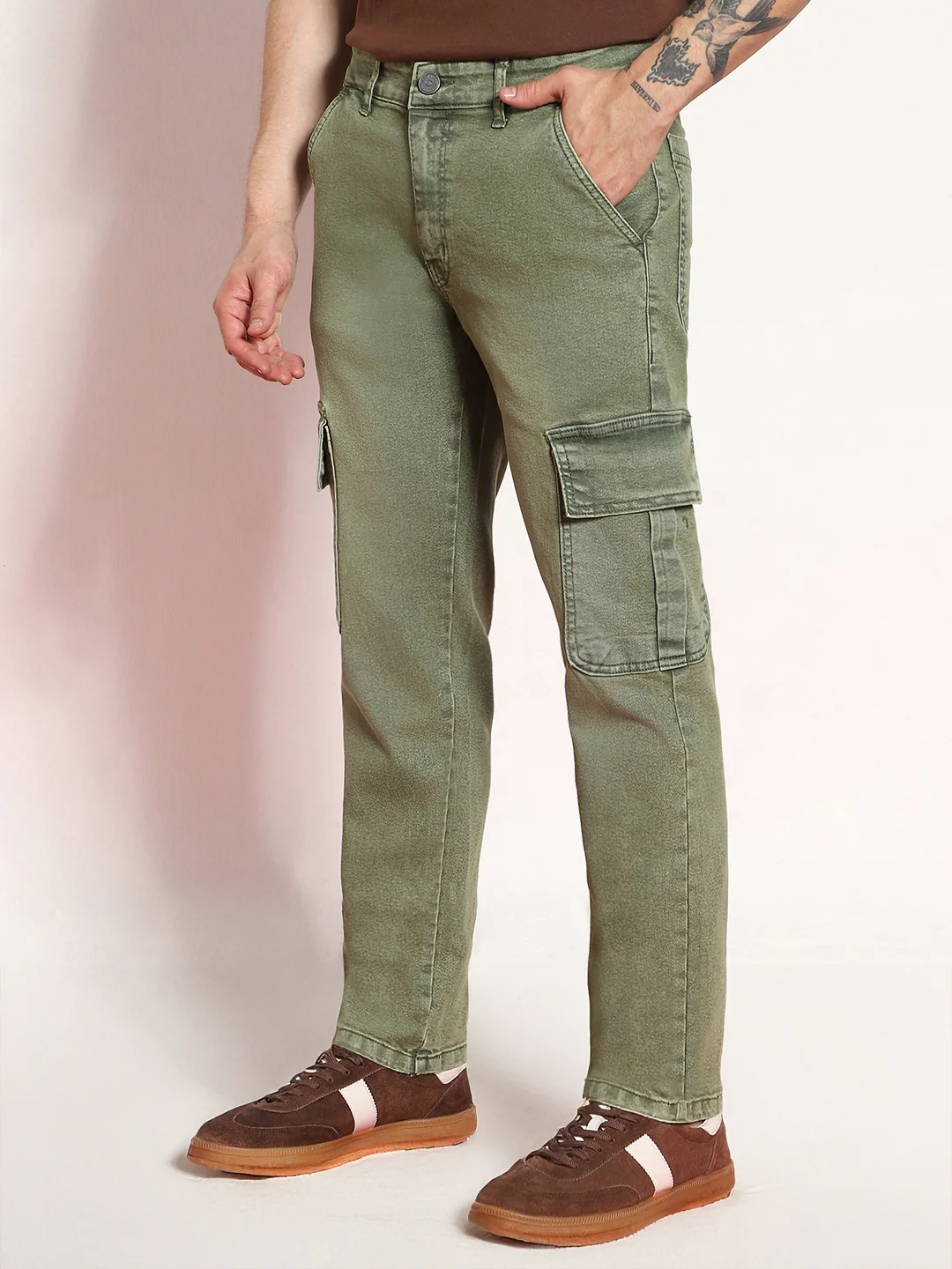 Men's Olive Green Regular Fit Washed Cargo Jeans With 6 Pockets Stretchable - Image 3