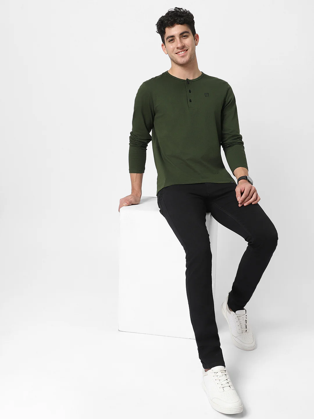 Men's Olive Green Solid Henley Neck Slim Fit Cotton T-Shirt - Image 5