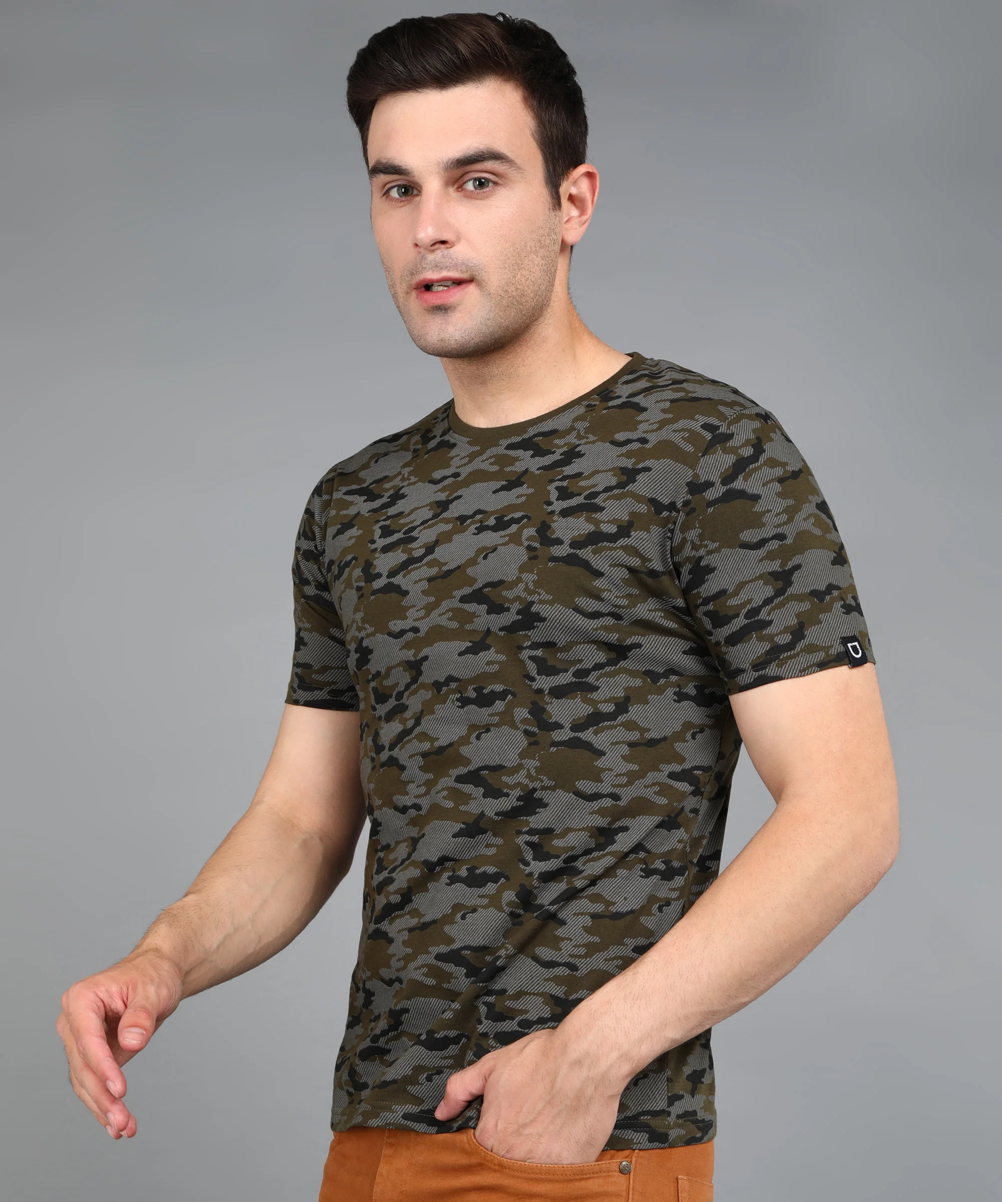 Men's Olive Military Camouflage Printed Slim Fit Half Sleeve Cotton T-Shirt - Image 2
