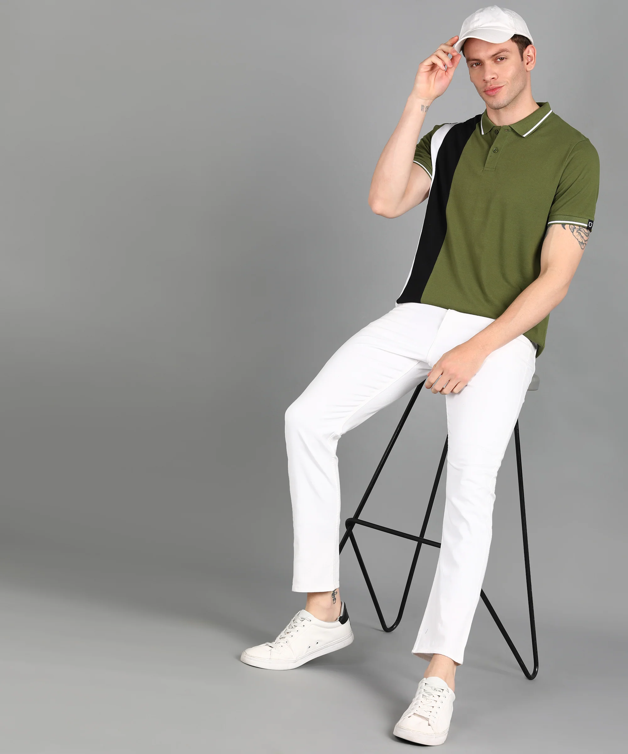 Men's Olive, White, Black Colour-Block Slim Fit Half Sleeve Cotton Polo T-Shirt - Image 4