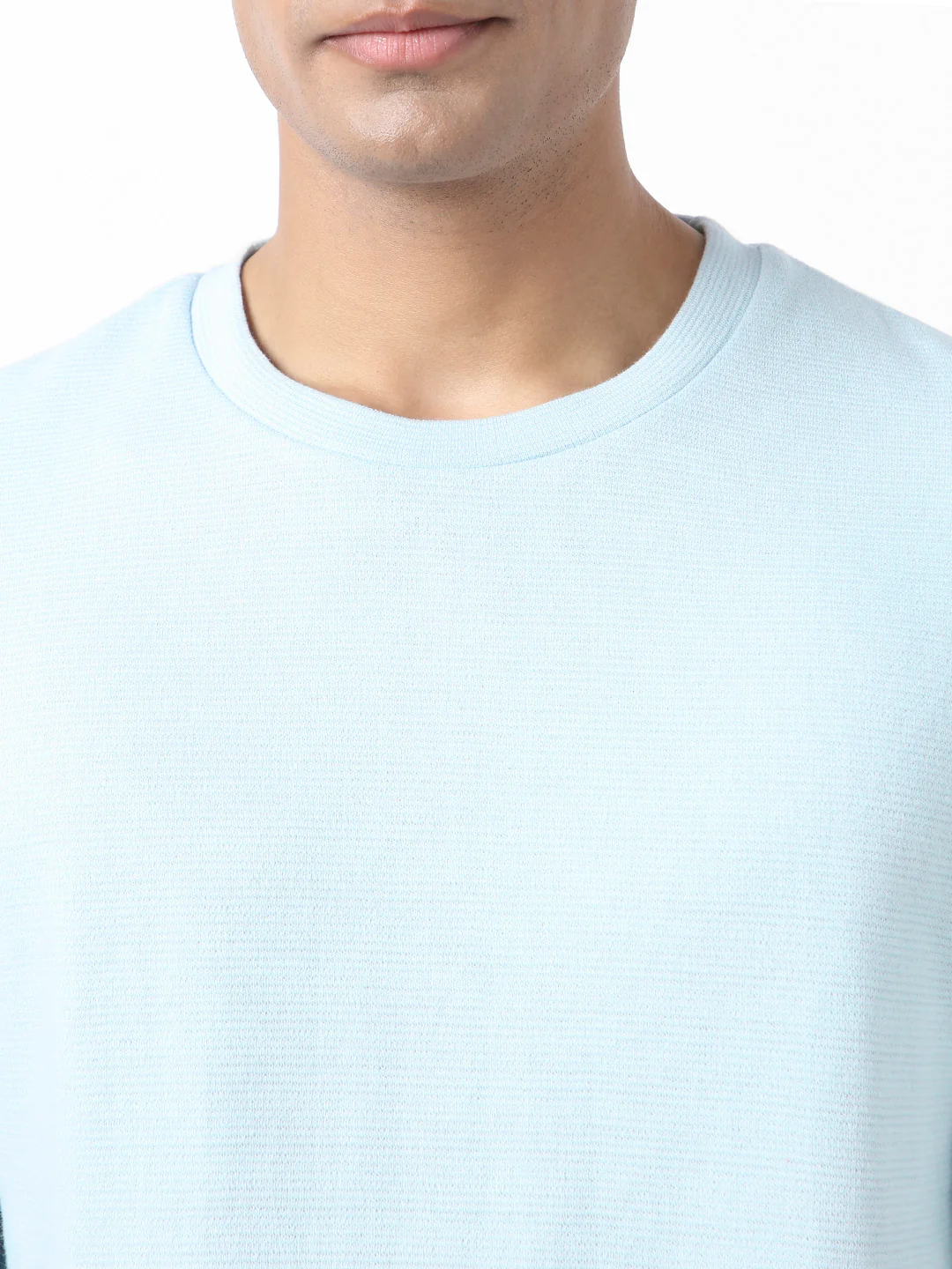 Men's Pastel Blue Textured Round Neck Oversized Half Sleeve Cotton T-Shirt - Image 3