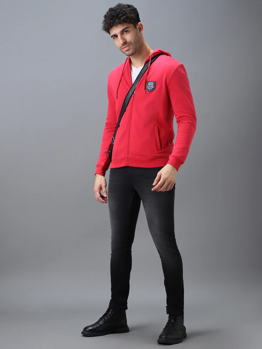 Men's Pink Cotton Solid Zippered Hooded Neck Sweatshirt - Image 4